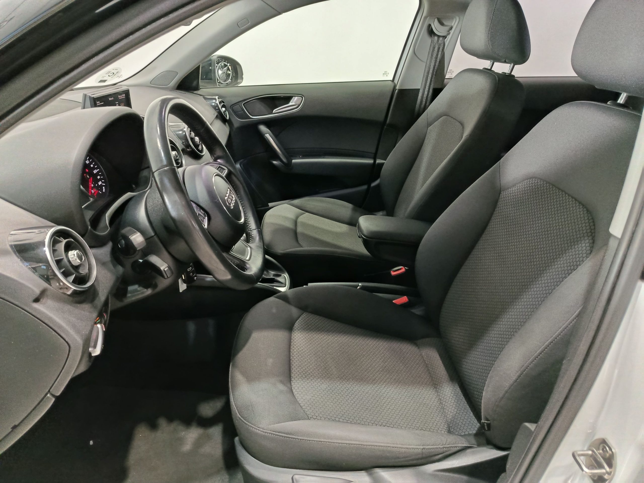 AUDI A1 SPORTBACK 1.6TDi S-LINE S-TRONIC 115CV - Imagen 8