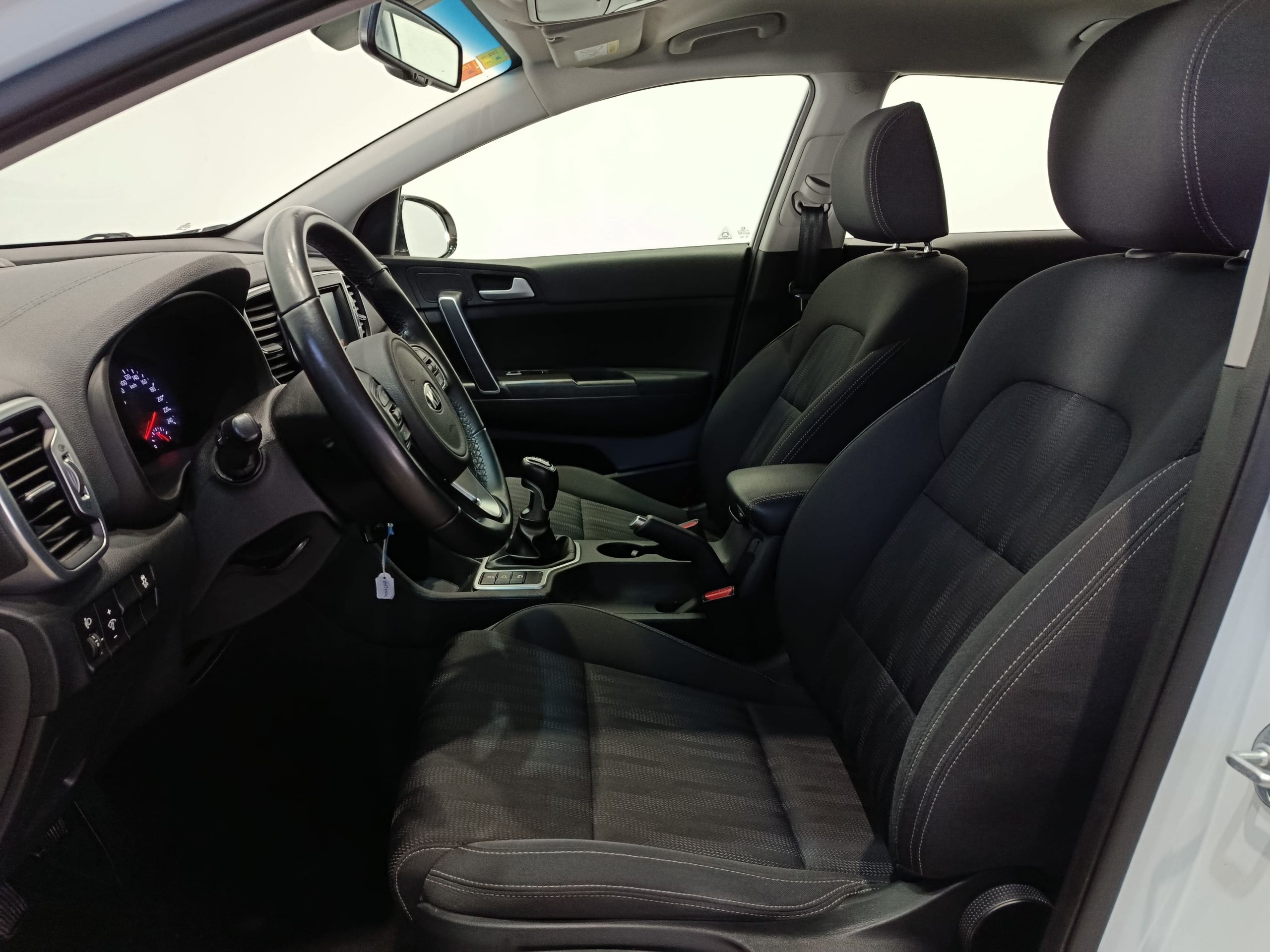 KIA SPORTAGE 1.7 CRDI 115CV BUSINESS ECO-DYNAMICS S&S 4X2 MT6 - Imagen 8