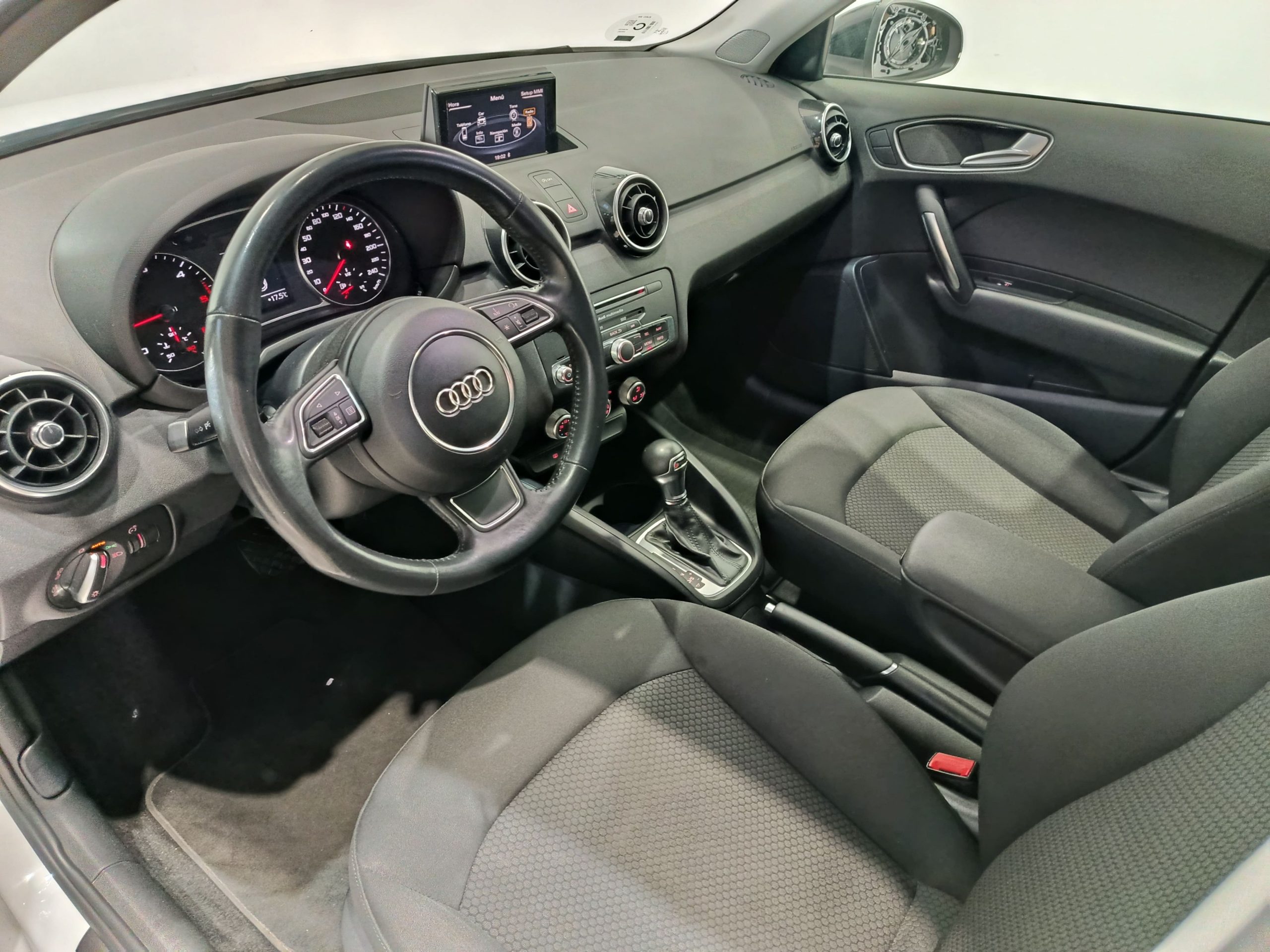 AUDI A1 SPORTBACK 1.6TDi S-LINE S-TRONIC 115CV - Imagen 9