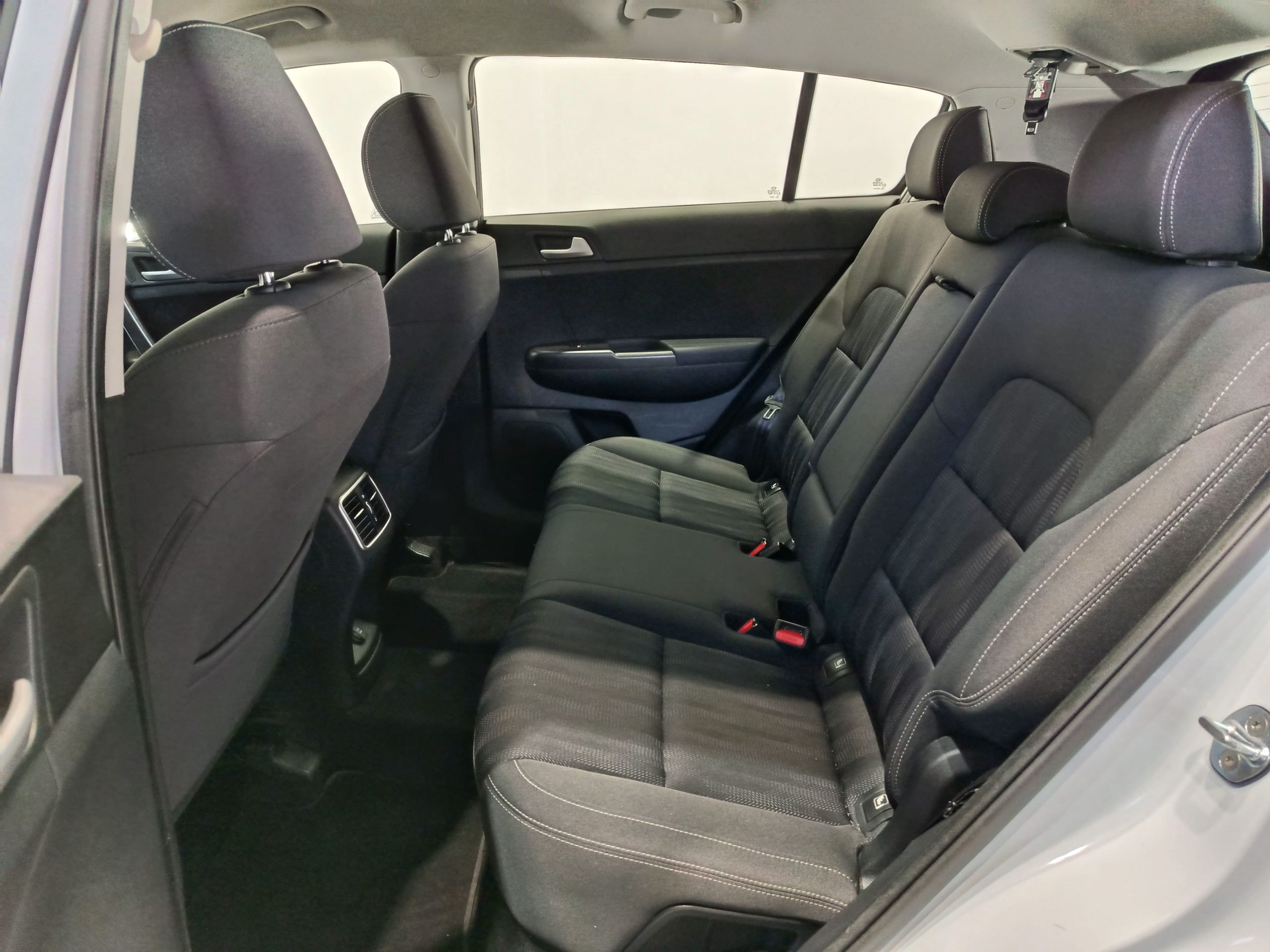 KIA SPORTAGE 1.7 CRDI 115CV BUSINESS ECO-DYNAMICS S&S 4X2 MT6 - Imagen 10