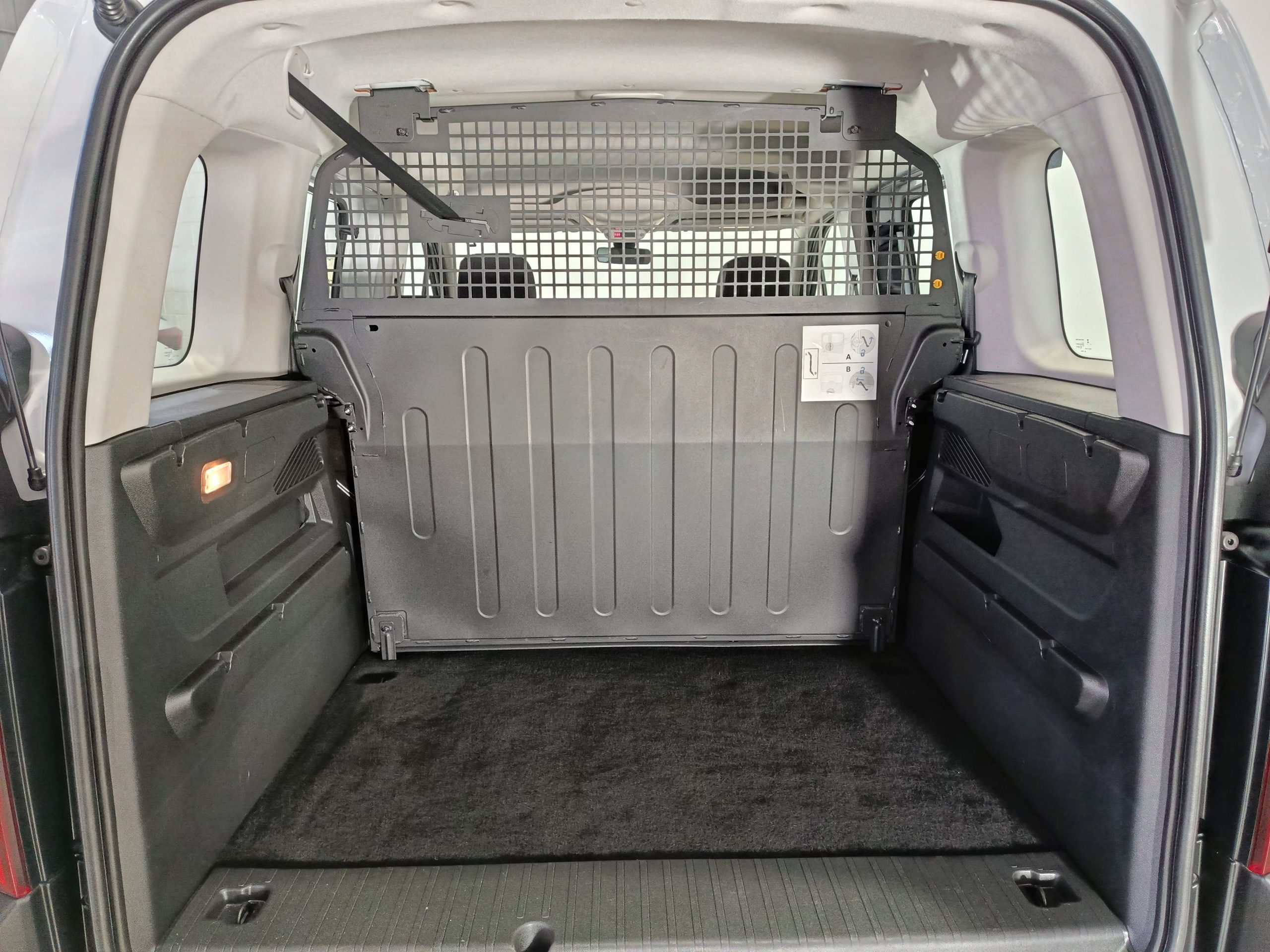 PEUGEOT RIFTER 1.5BHDi 100cv - Imagen 10