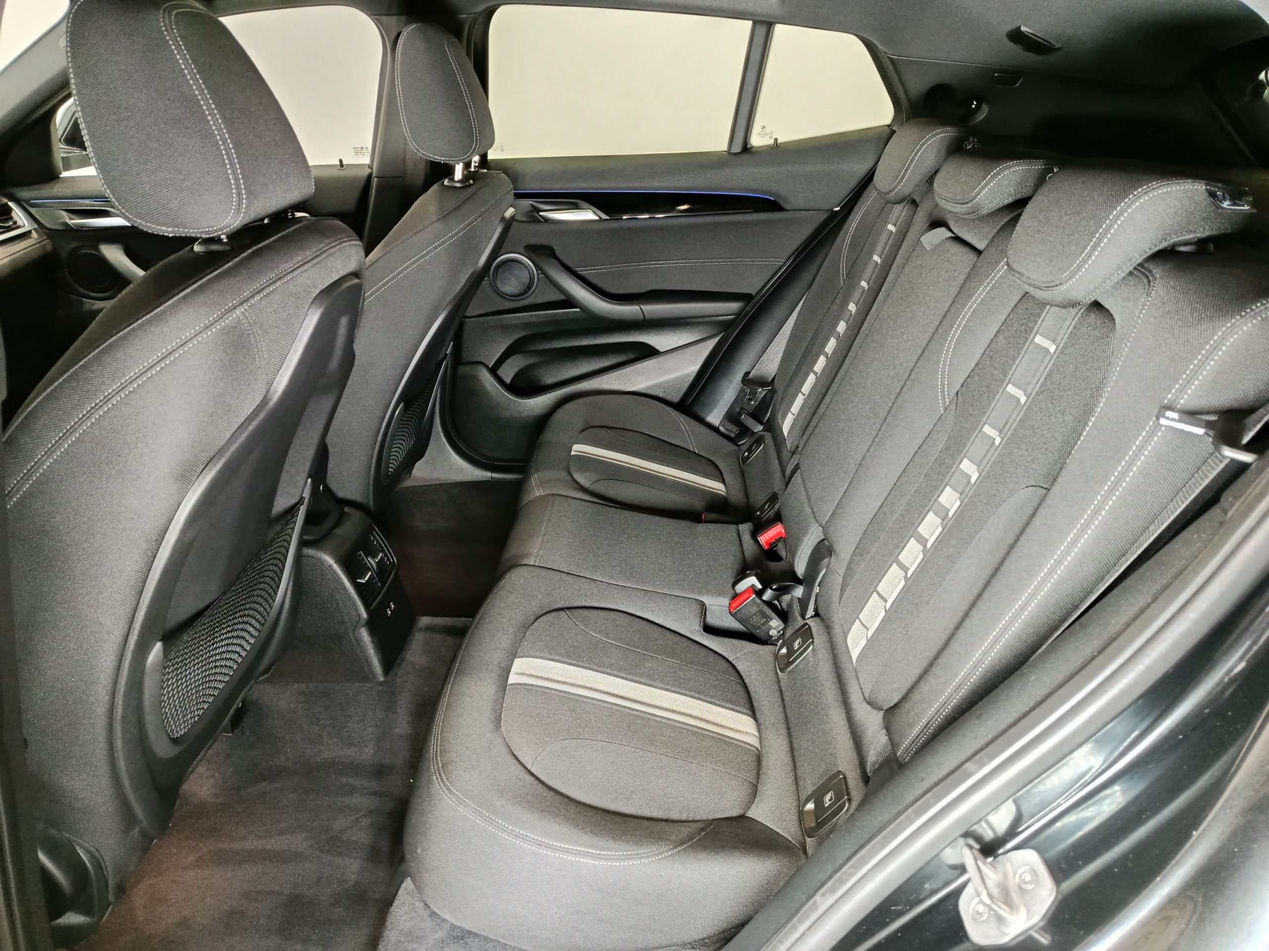 BMW X2 18i ADVANTAGE AT7 140CV - Imagen 11