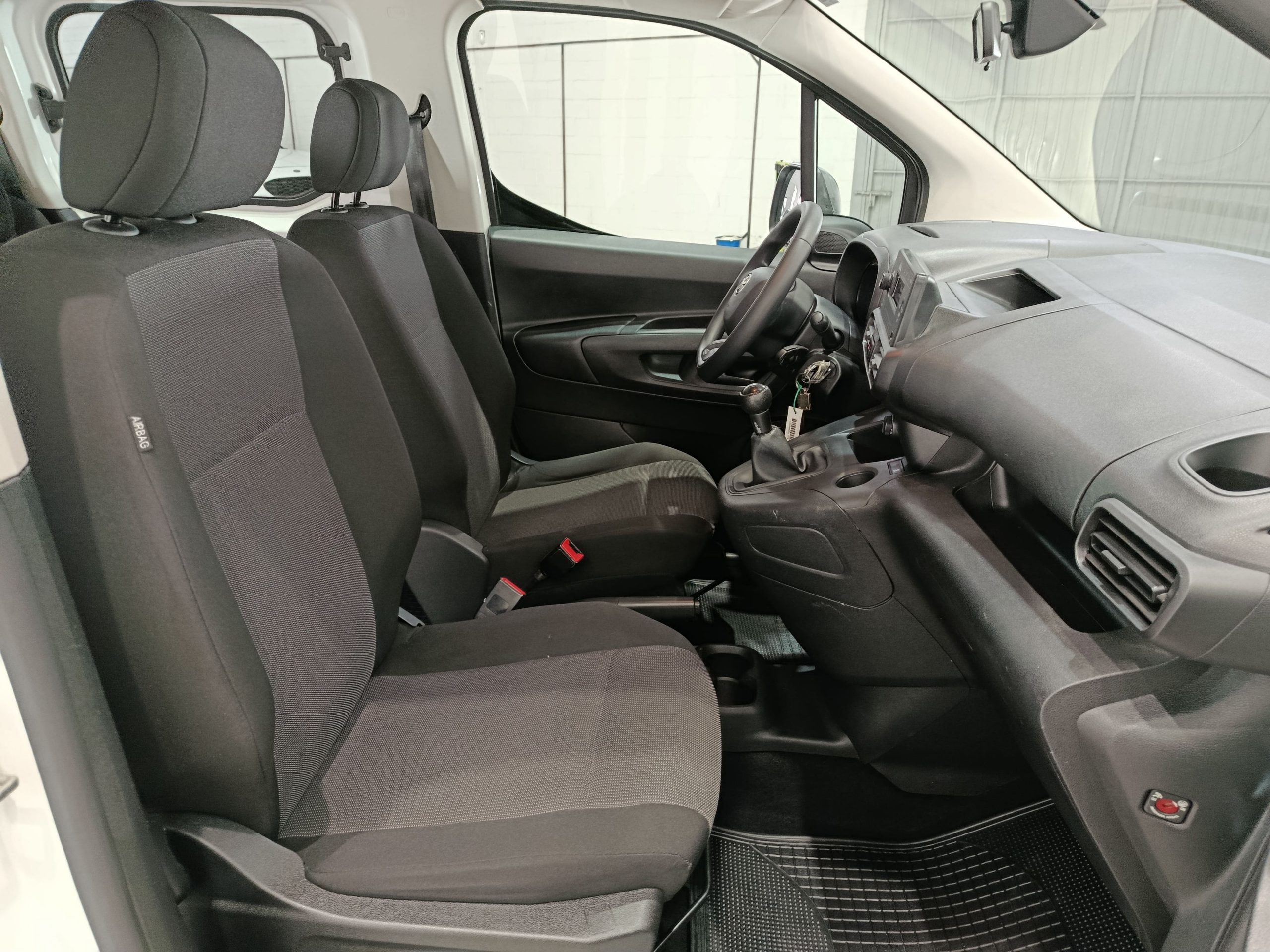 TOYOTA PROACE 1.5d CITY COMBI 100CV - Imagen 12