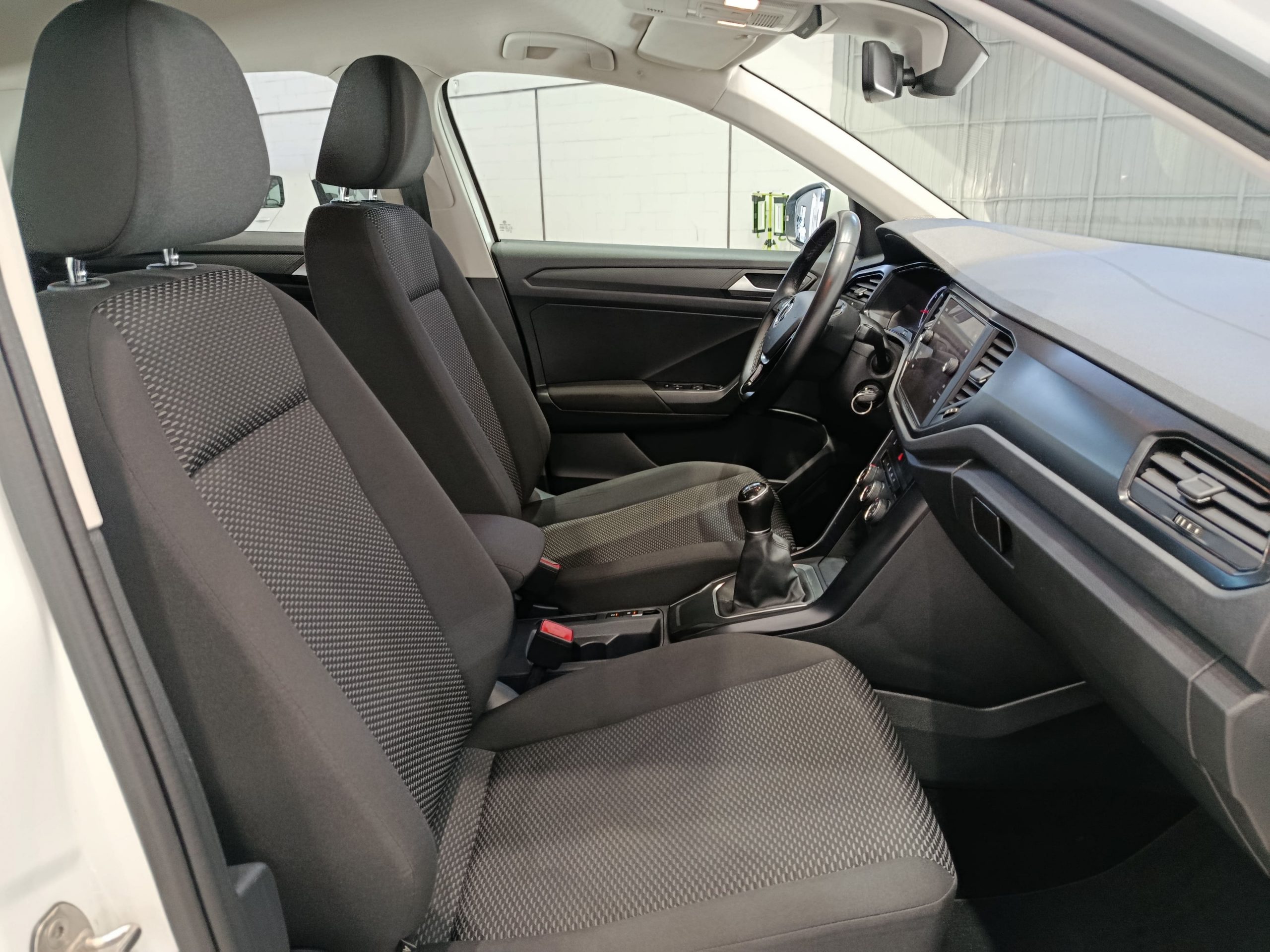 VOLKSWAGEN T-ROC 2.0TDI 115CV EDITION S&S 4X2 MT6 - Imagen 13