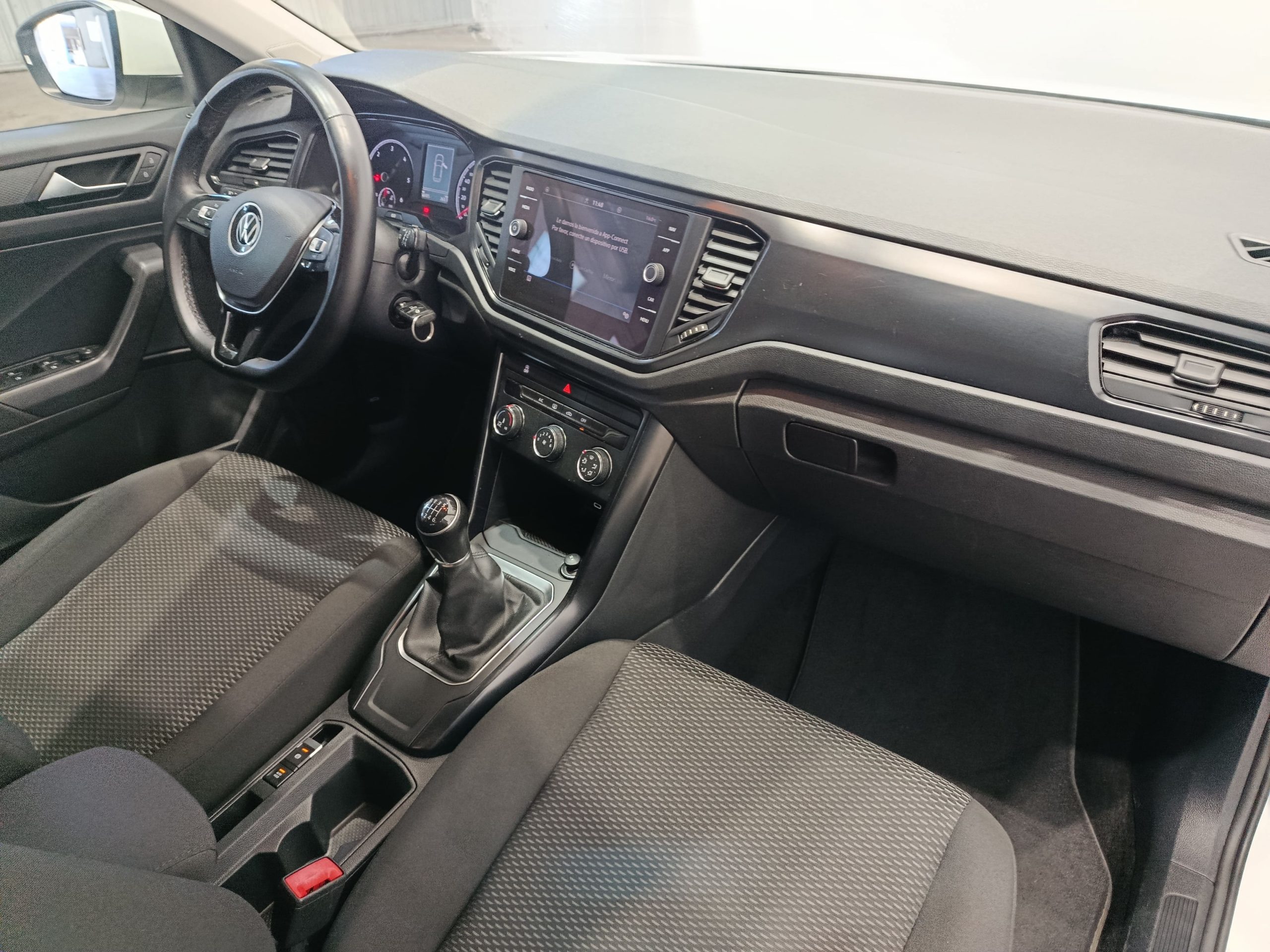 VOLKSWAGEN T-ROC 2.0TDI 115CV EDITION S&S 4X2 MT6 - Imagen 14