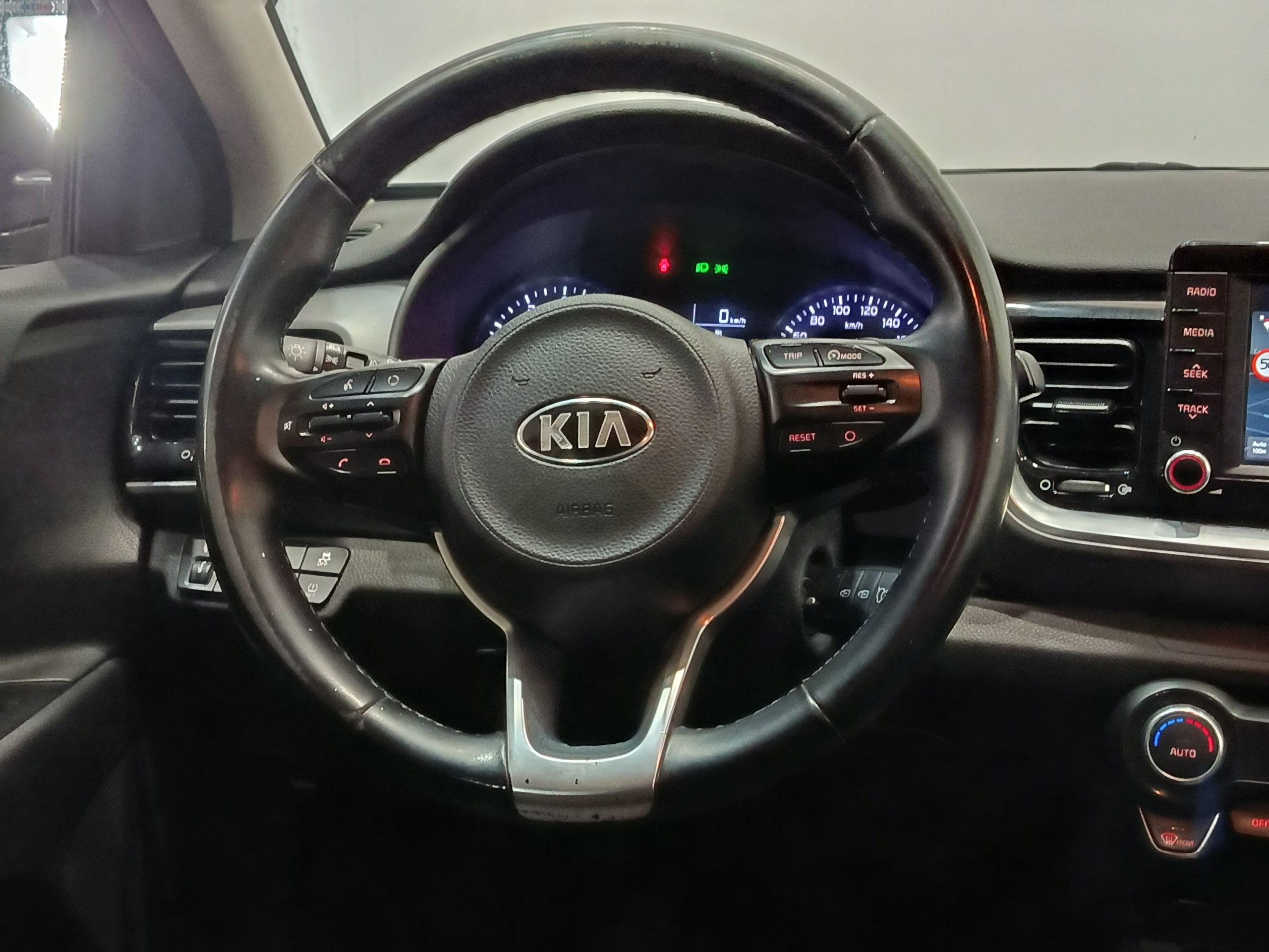 KIA STONIC 1.2 DRIVE 84cv - Imagen 15