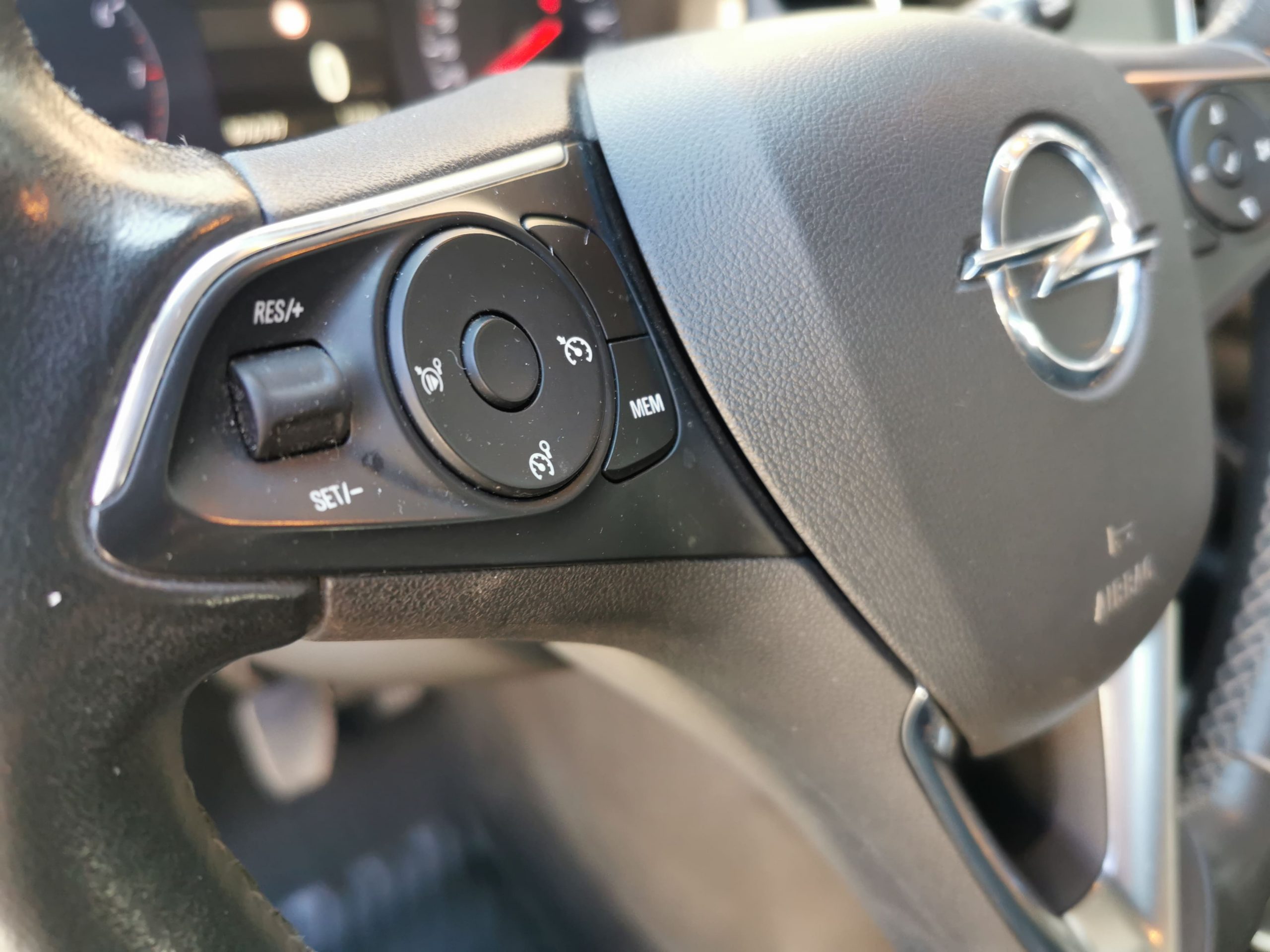 OPEL CROSSLAND 1.2I 110CV EDITION S&S 4X2 MT6 - Imagen 15