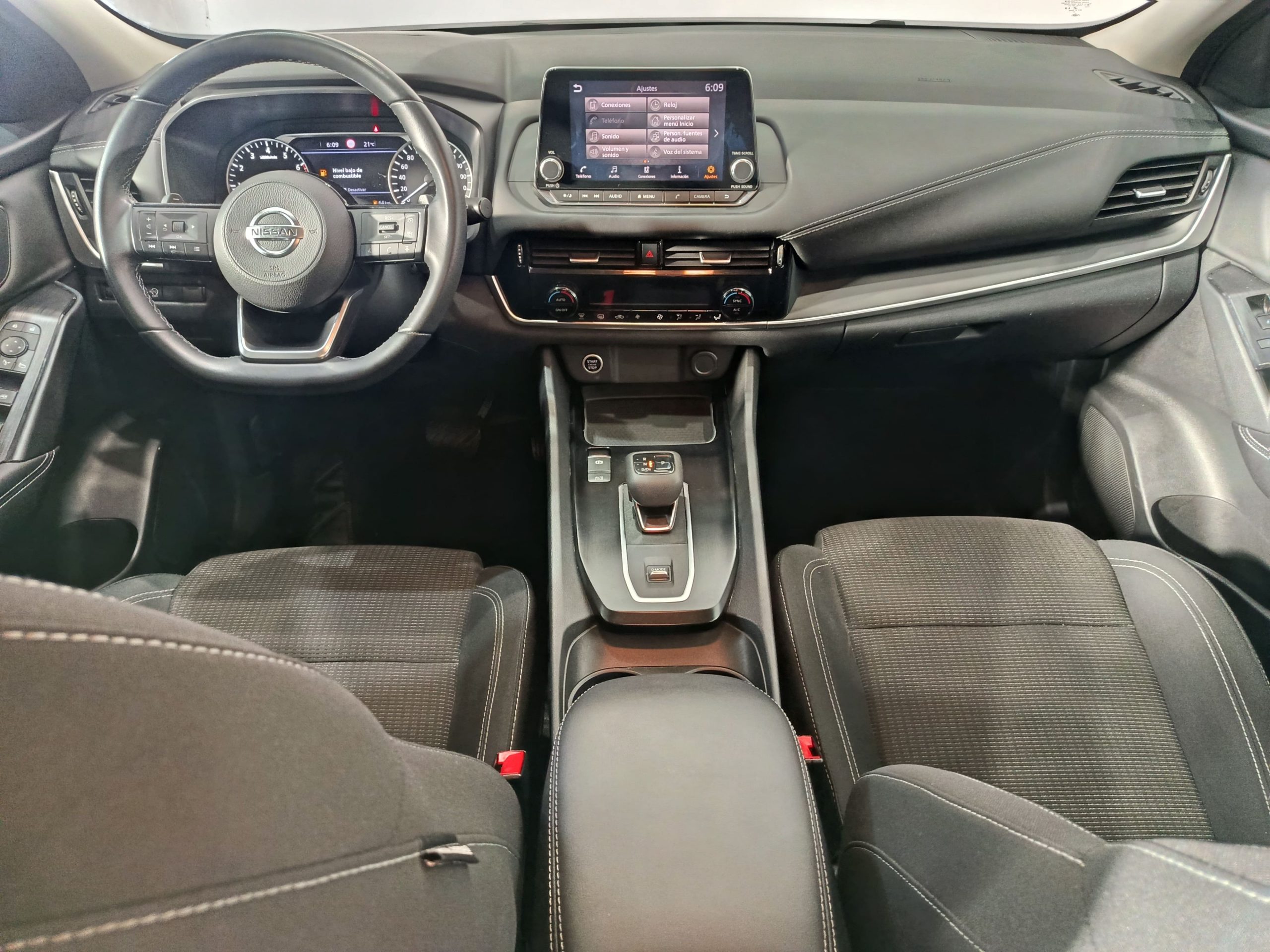 NISSAN QASHQAI 1.3DIG-T 158cv XTRONIC - Imagen 14