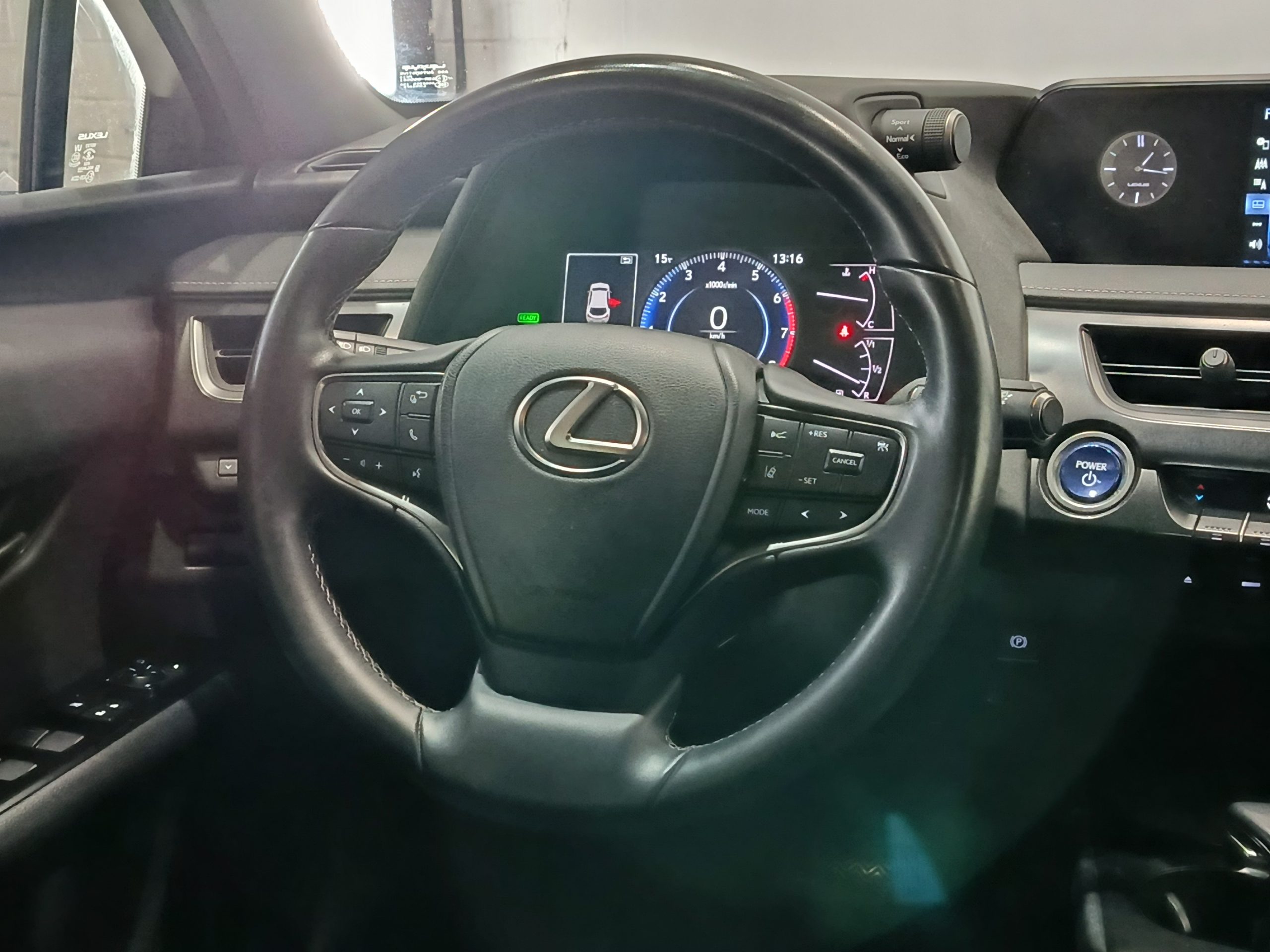 LEXUS UX 250h BUSSINESS AUTO 184CV - Imagen 16