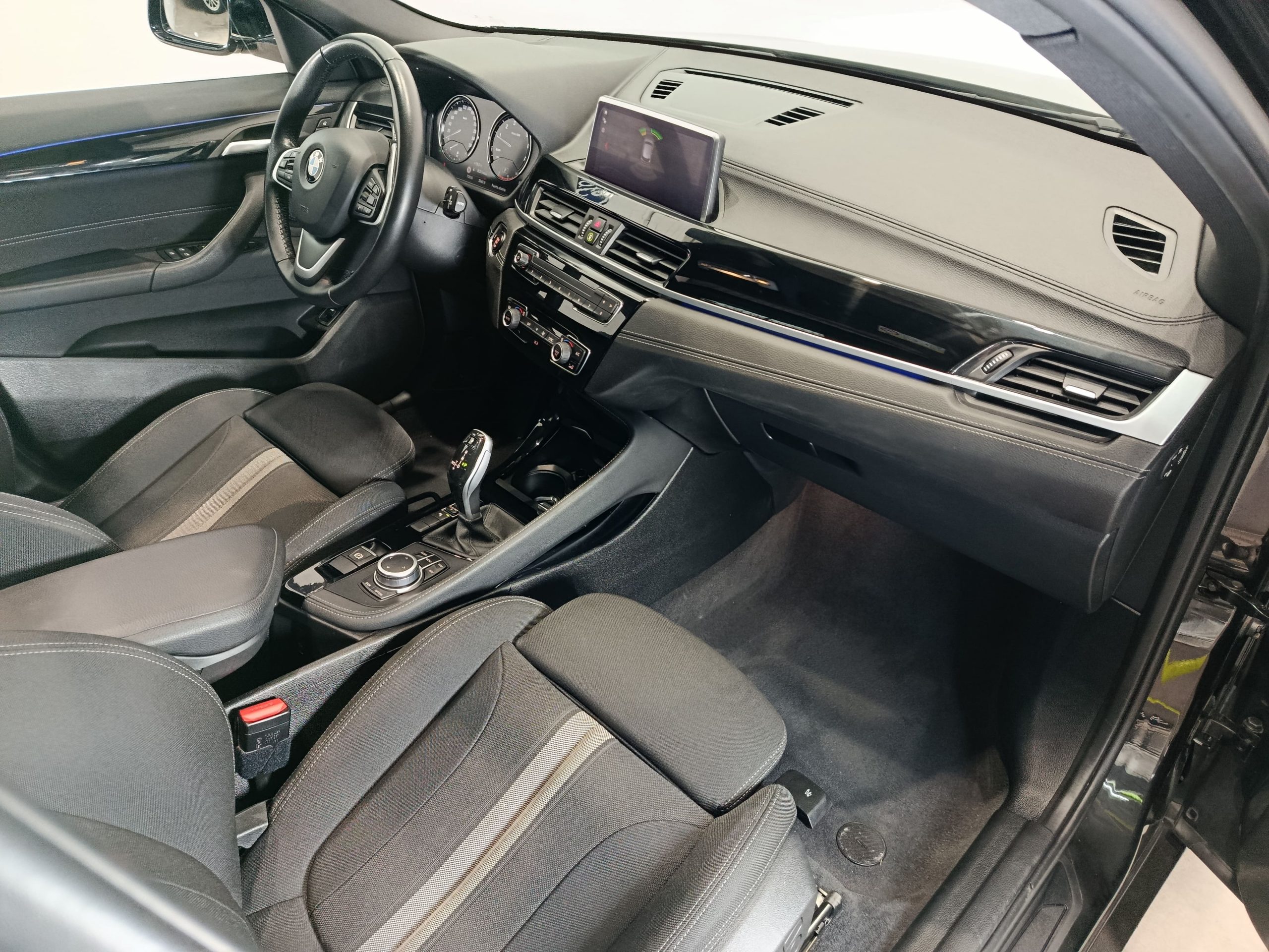 BMW X2 18i ADVANTAGE AT7 140CV - Imagen 16