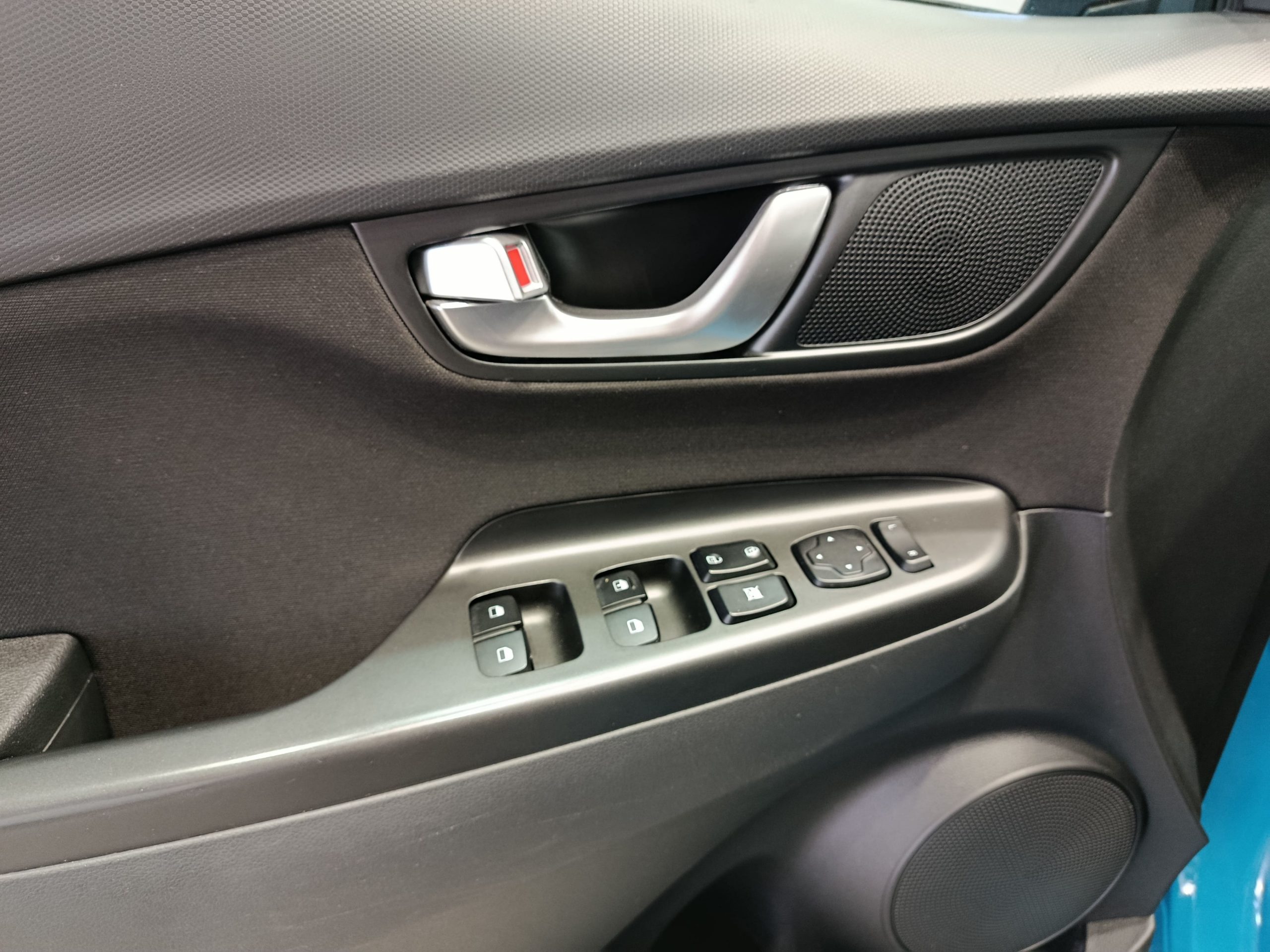 HYUNDAI KONA 1.0T MAXX 120CV - Imagen 17