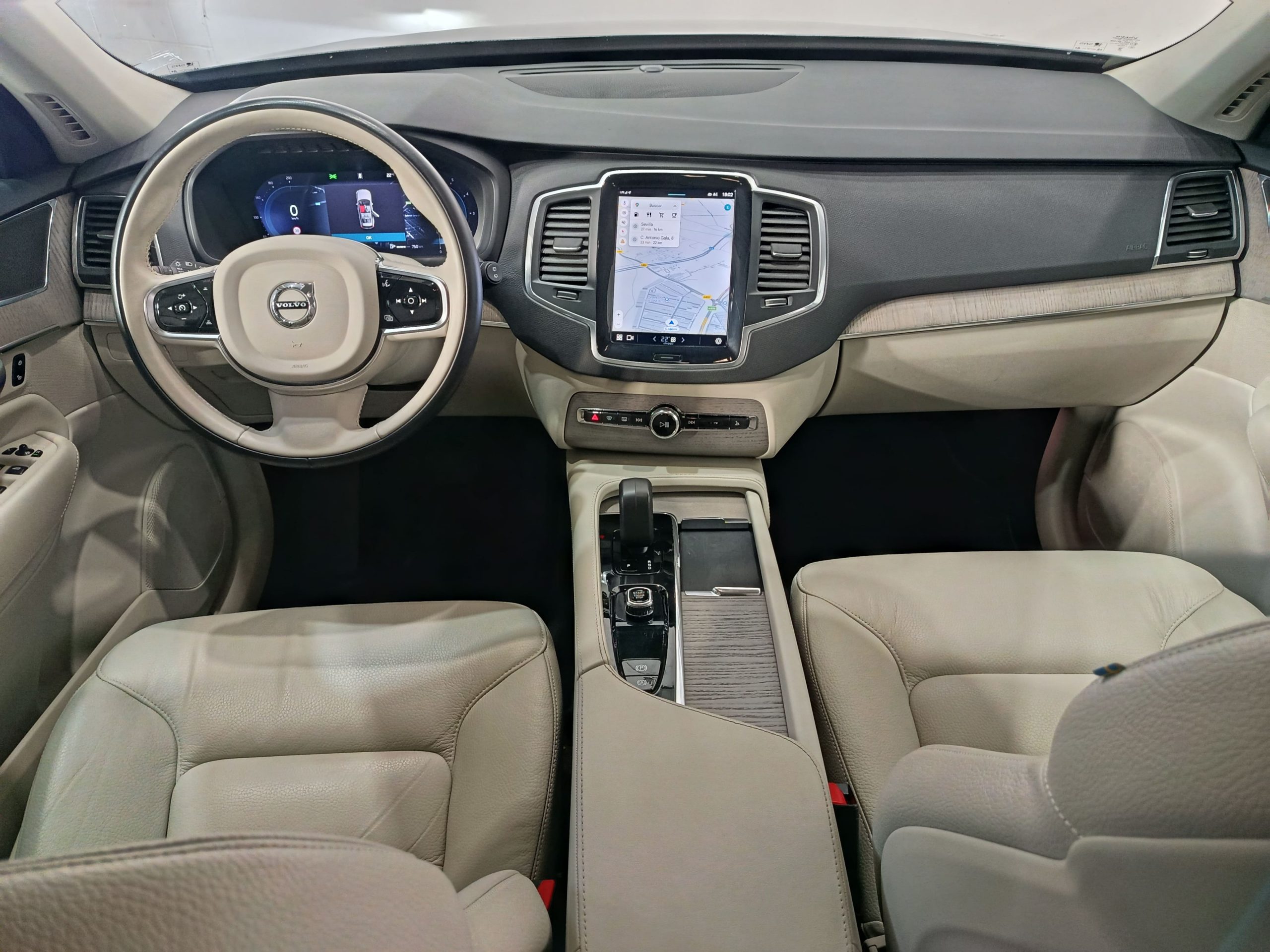 VOLVO XC90 B5 2.0MHEV PLUS BRIGHT AWD AUT 235cv 7PAX - Imagen 18