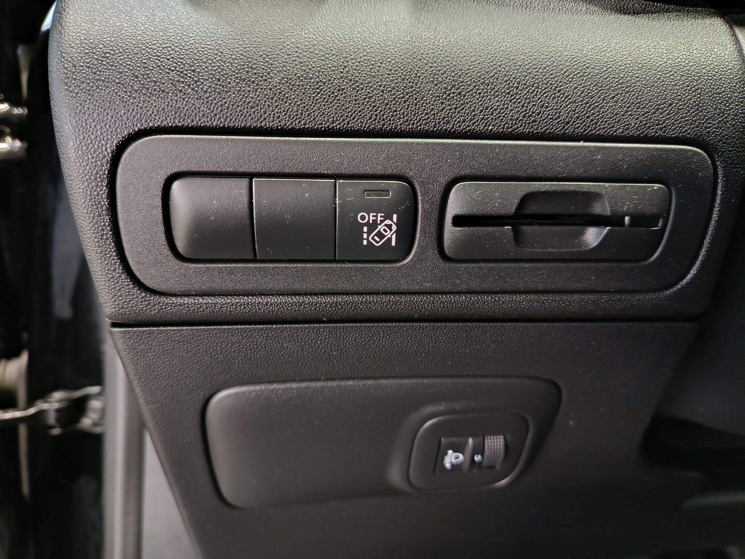 CITROEN C3 AIRCROSS 1.2i C-SERIES 110CV - Imagen 17