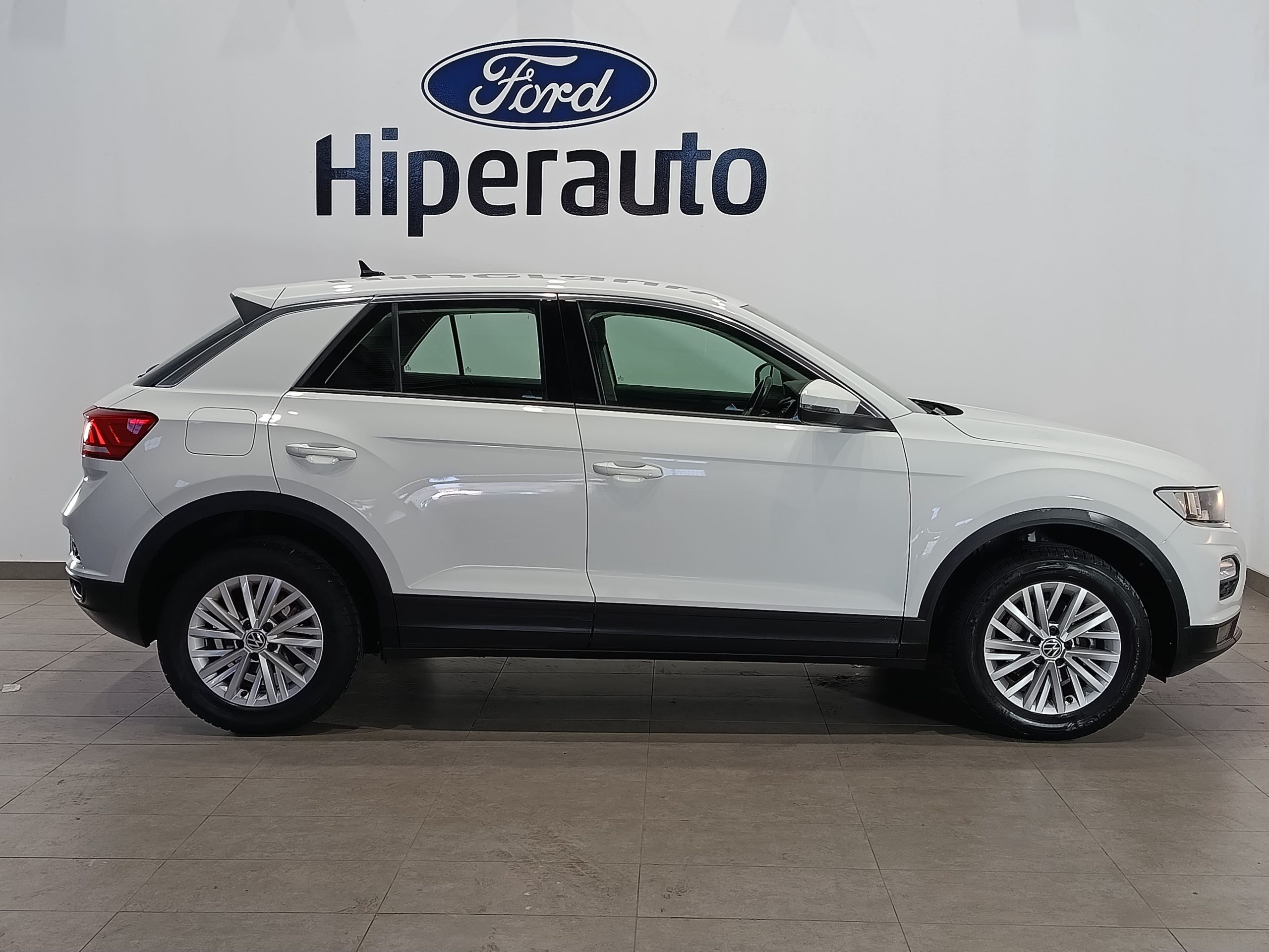 VOLKSWAGEN T-ROC 2.0TDI 115CV EDITION S&S 4X2 MT6 - Imagen 19