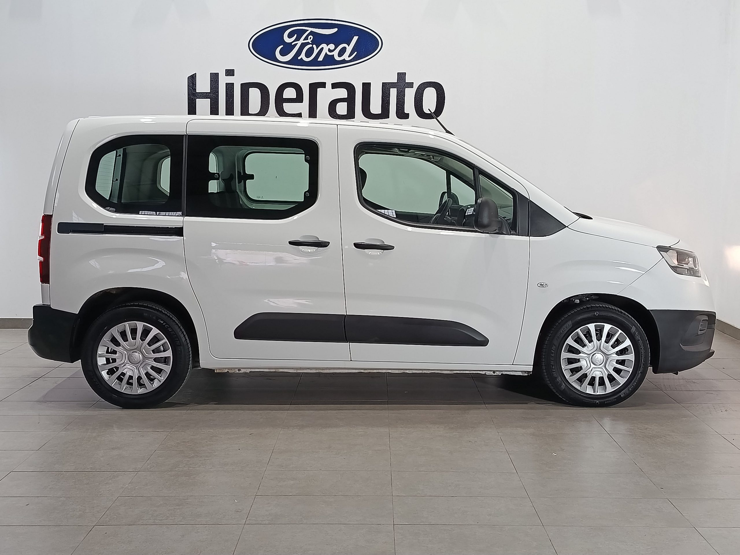 TOYOTA PROACE 1.5d CITY COMBI 100CV - Imagen 19