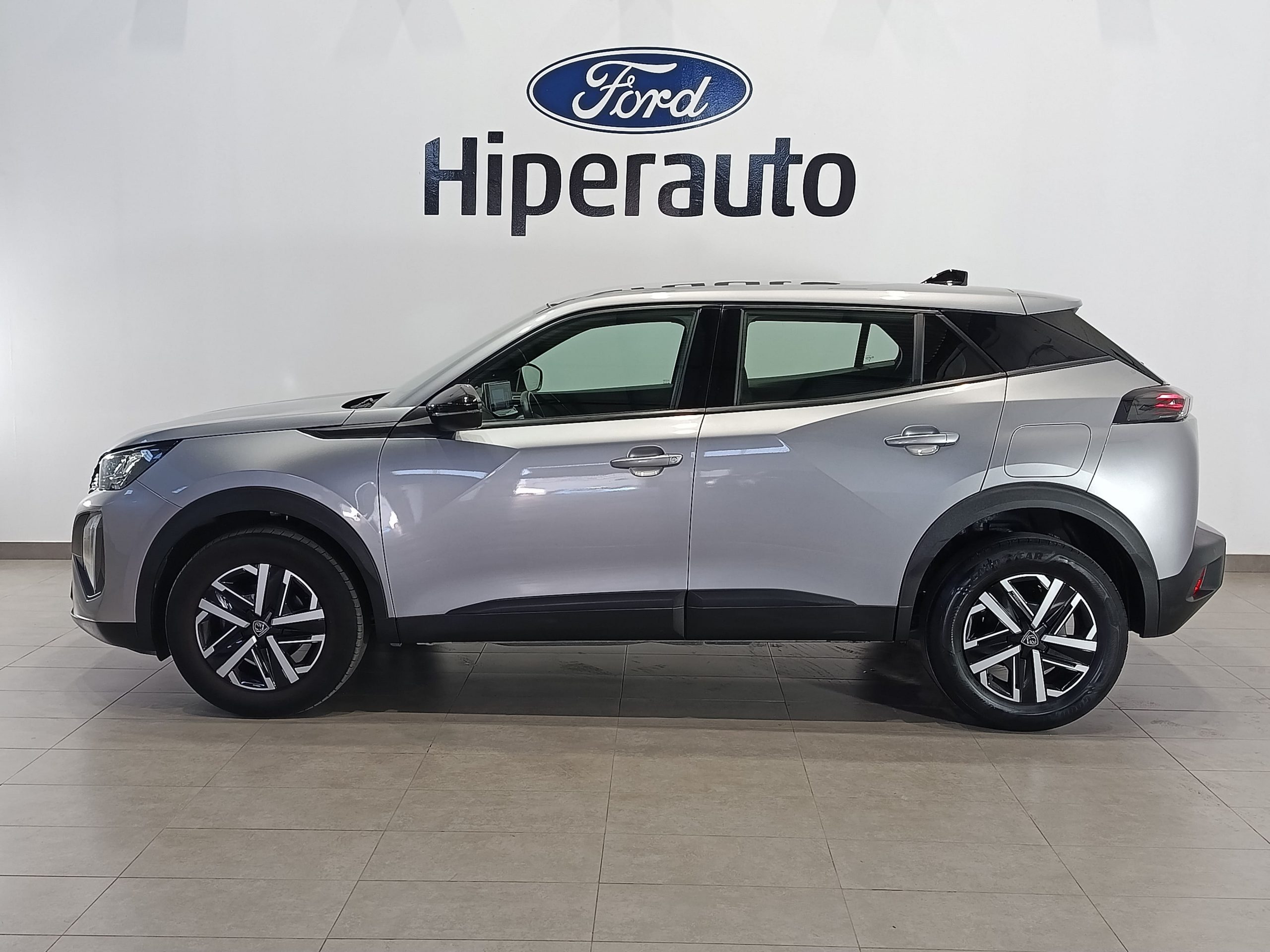 PEUGEOT 2008 1.2 ACTIVE PACK 100cv - Imagen 23