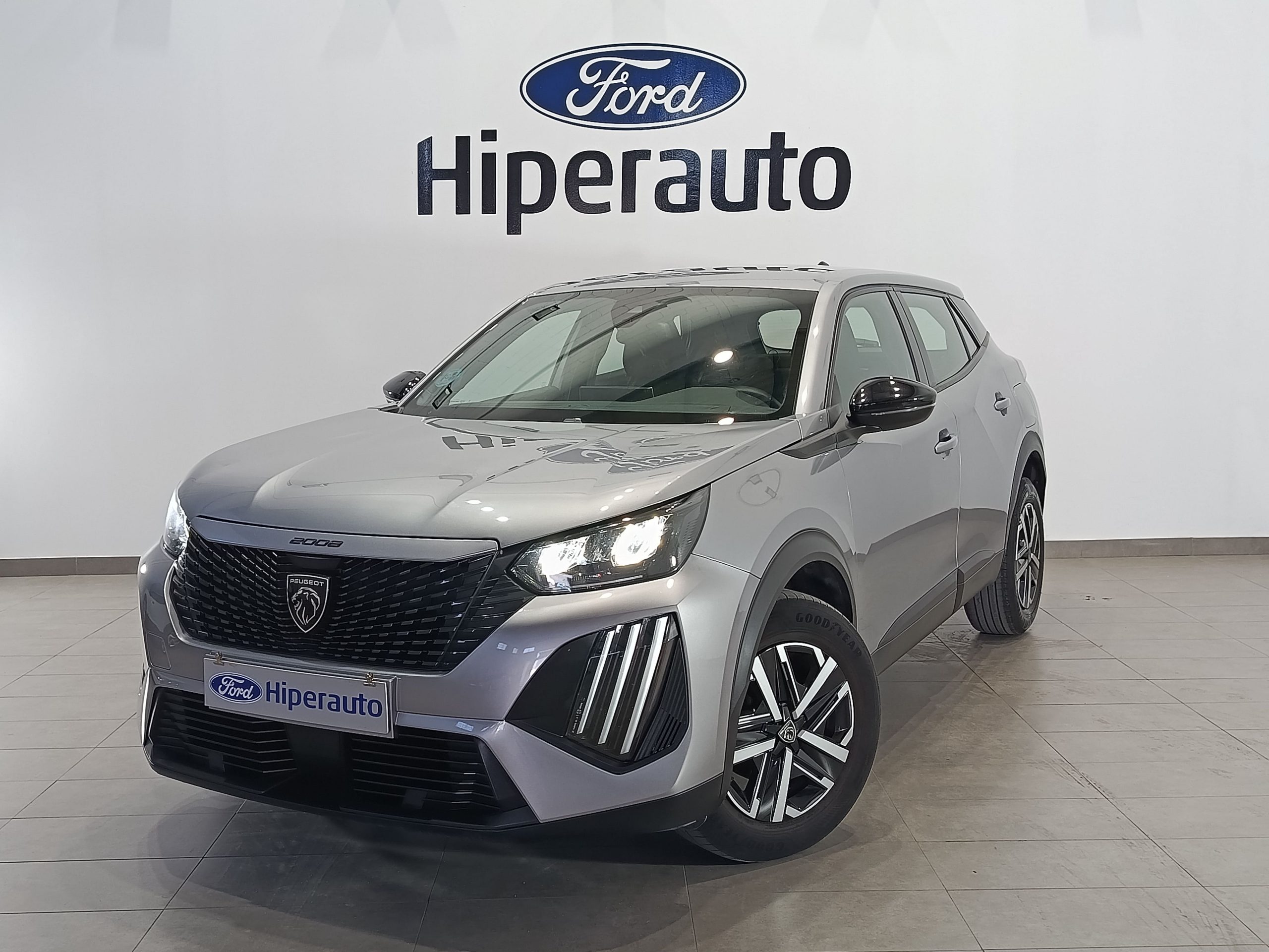 PEUGEOT 2008 1.2 ACTIVE PACK 100cv - Imagen 4