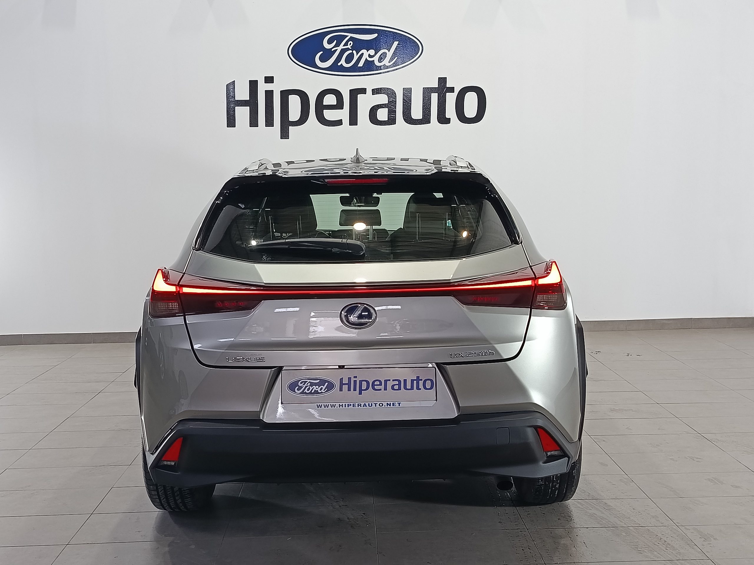 LEXUS UX 250h BUSSINESS AUTO 184CV - Imagen 6