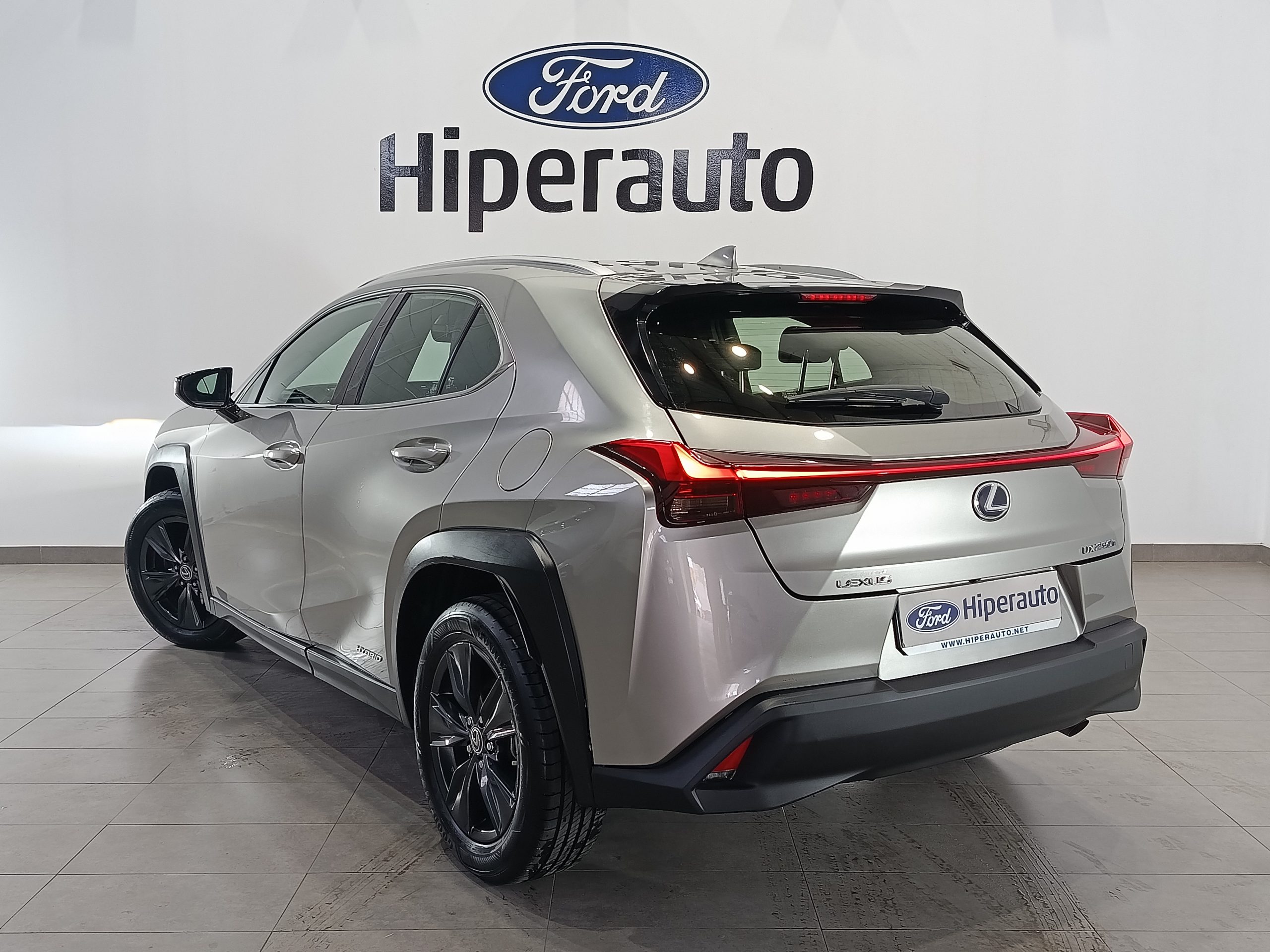 LEXUS UX 250h BUSSINESS AUTO 184CV - Imagen 7