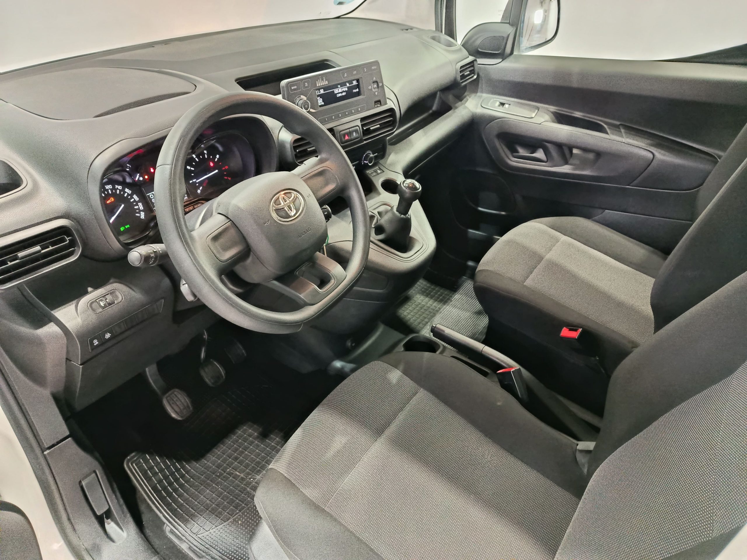 TOYOTA PROACE 1.5d CITY COMBI 100CV - Imagen 8