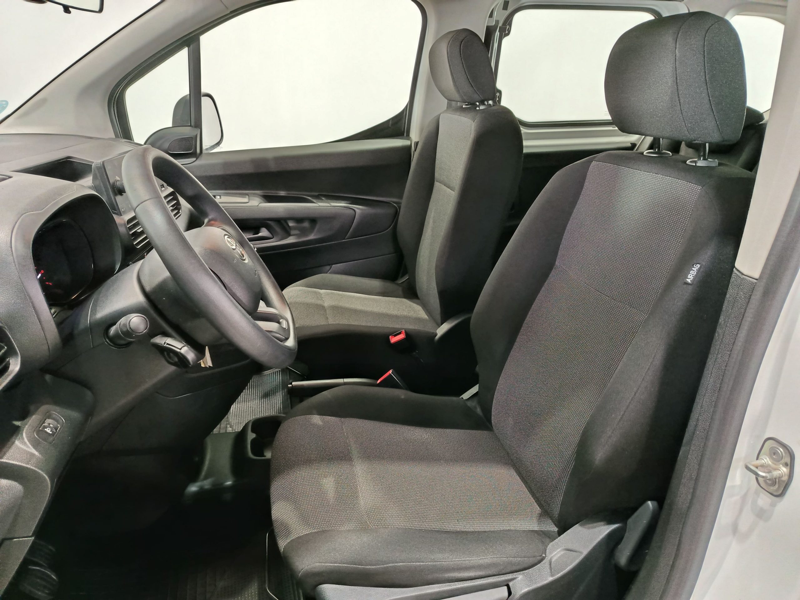 TOYOTA PROACE 1.5d CITY COMBI 100CV - Imagen 9