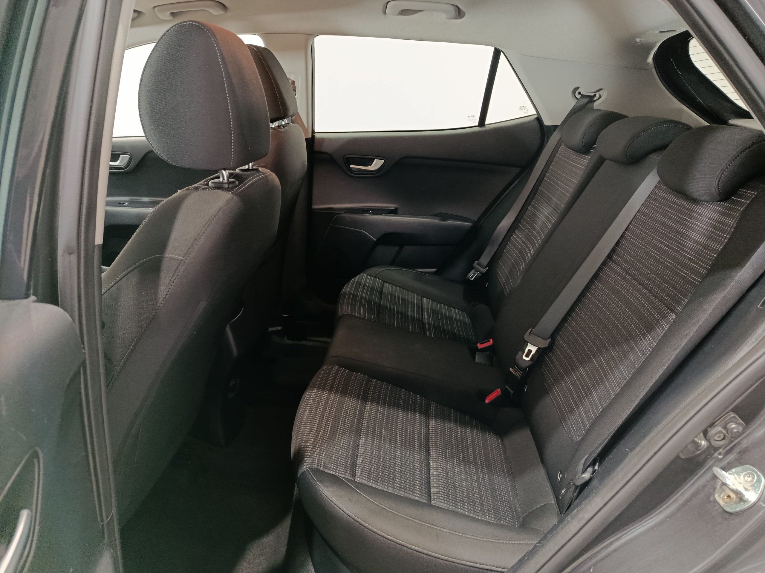 KIA STONIC 1.2 DRIVE 84cv - Imagen 9