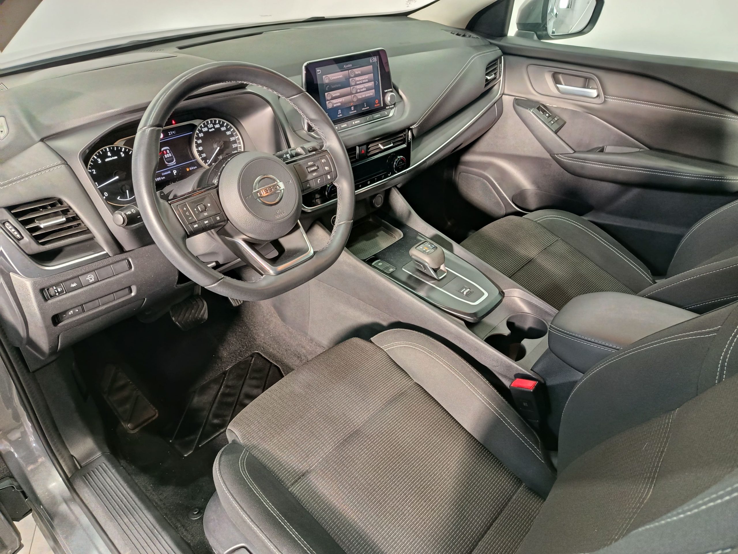 NISSAN QASHQAI 1.3DIG-T 158cv XTRONIC - Imagen 8