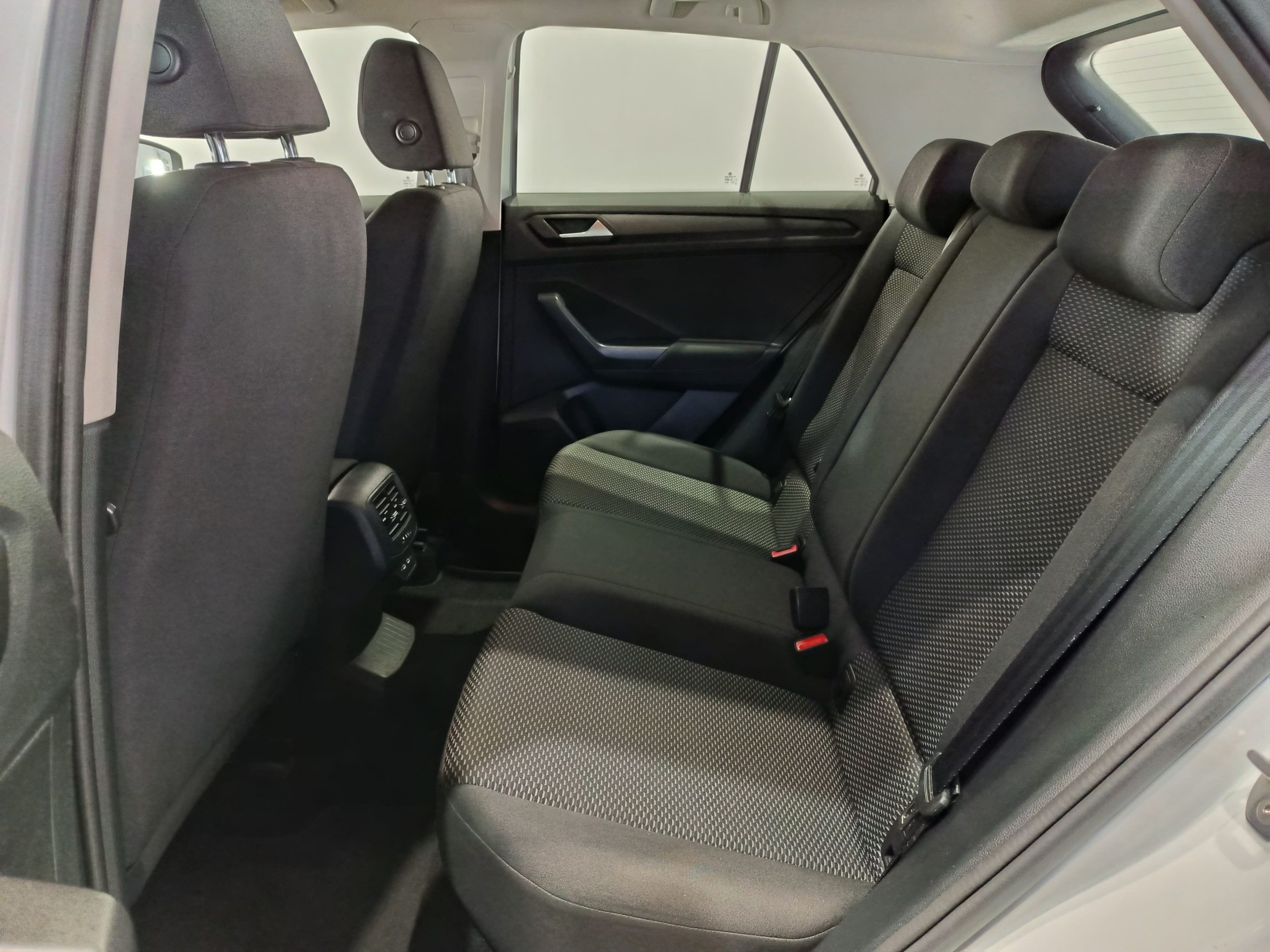 VOLKSWAGEN T-ROC 2.0TDI 115CV EDITION S&S 4X2 MT6 - Imagen 10