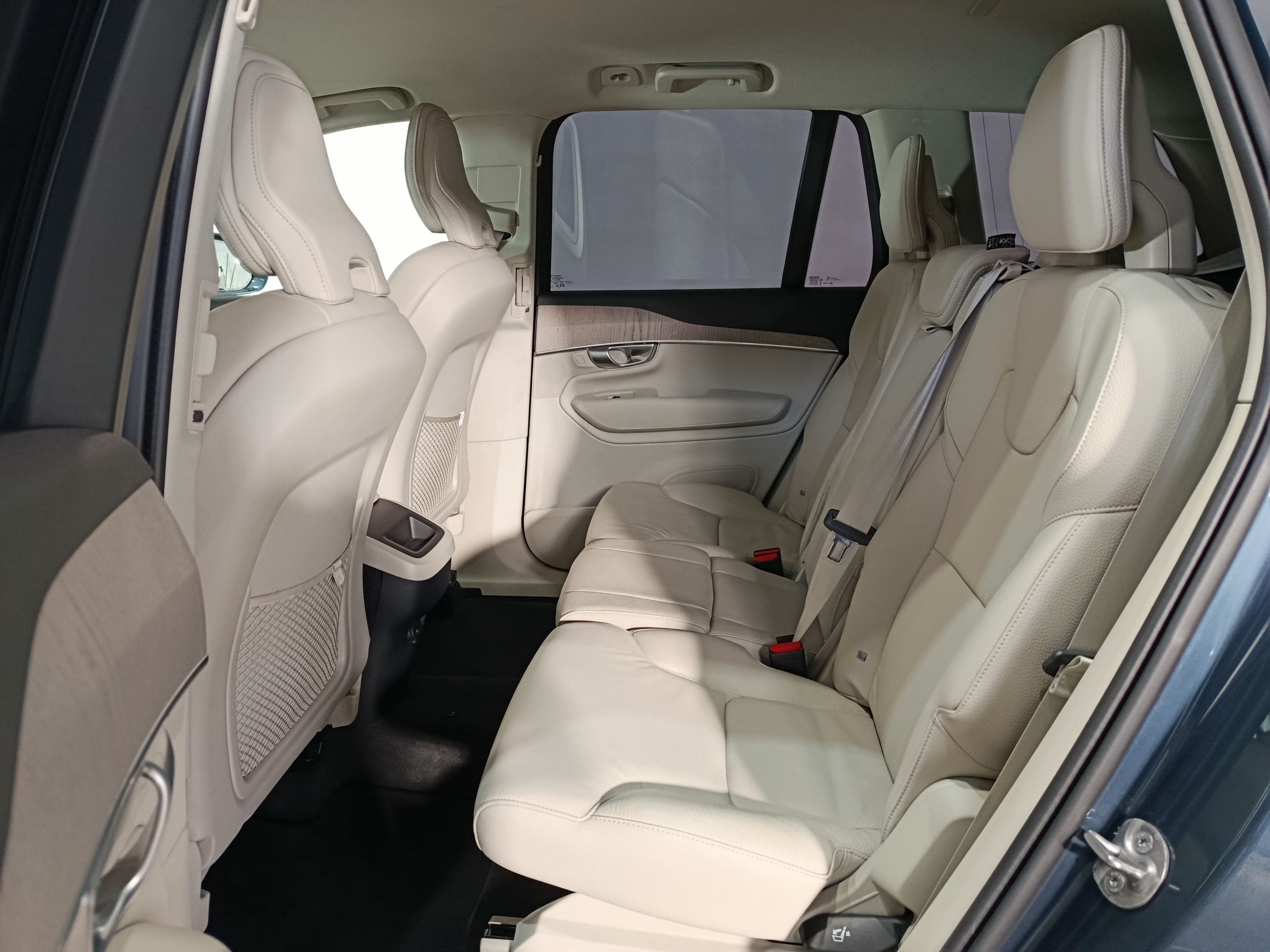 VOLVO XC90 B5 2.0MHEV PLUS BRIGHT AWD AUT 235cv 7PAX - Imagen 10