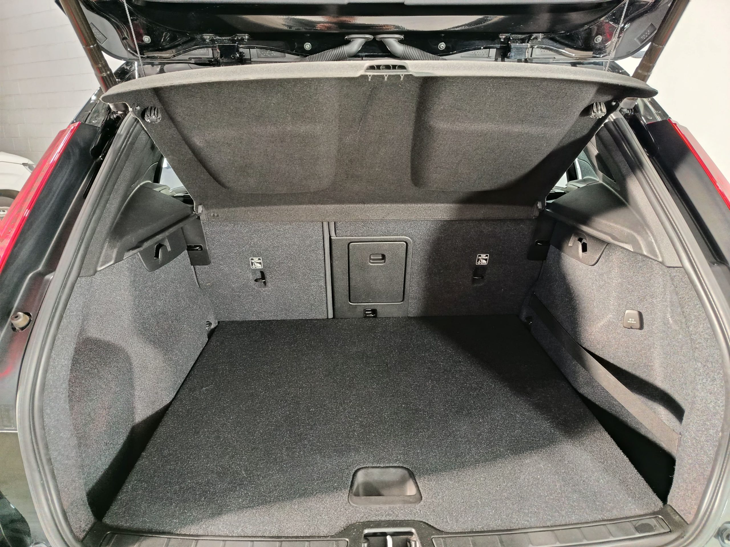 VOLVO XC40 D3 MOMENTUM 150CV - Imagen 11