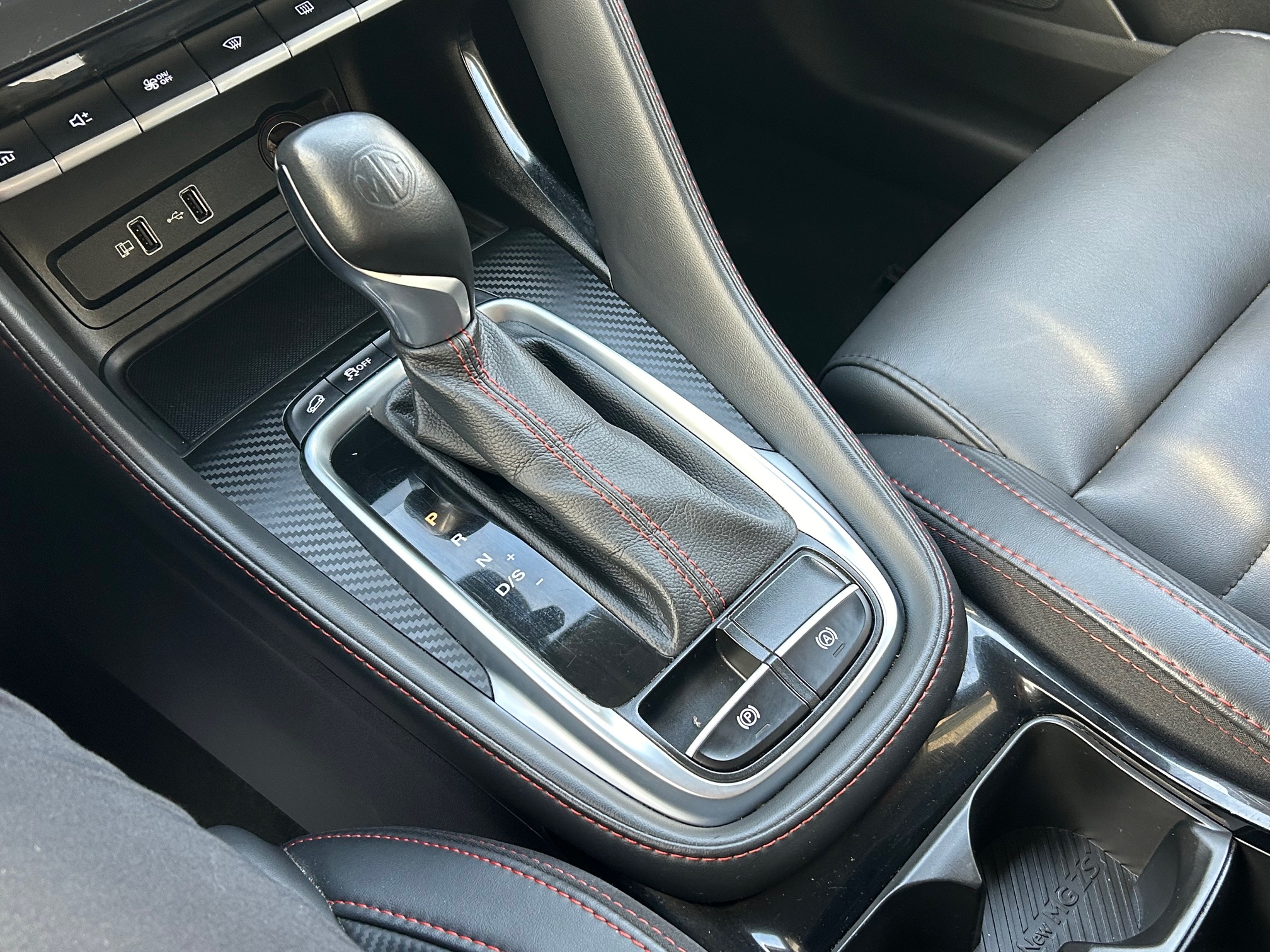 MG ZS 1.0T-GDI LUXURY AUTO 110cv - Imagen 15