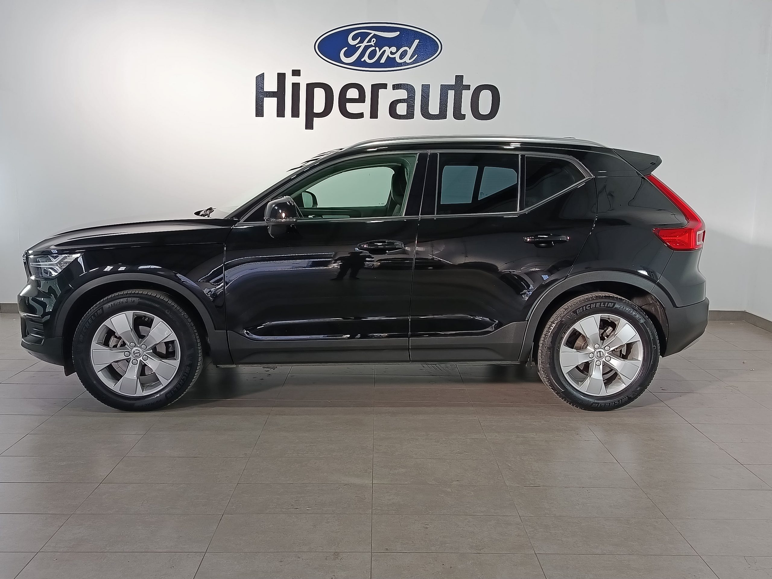 VOLVO XC40 D3 MOMENTUM 150CV - Imagen 23