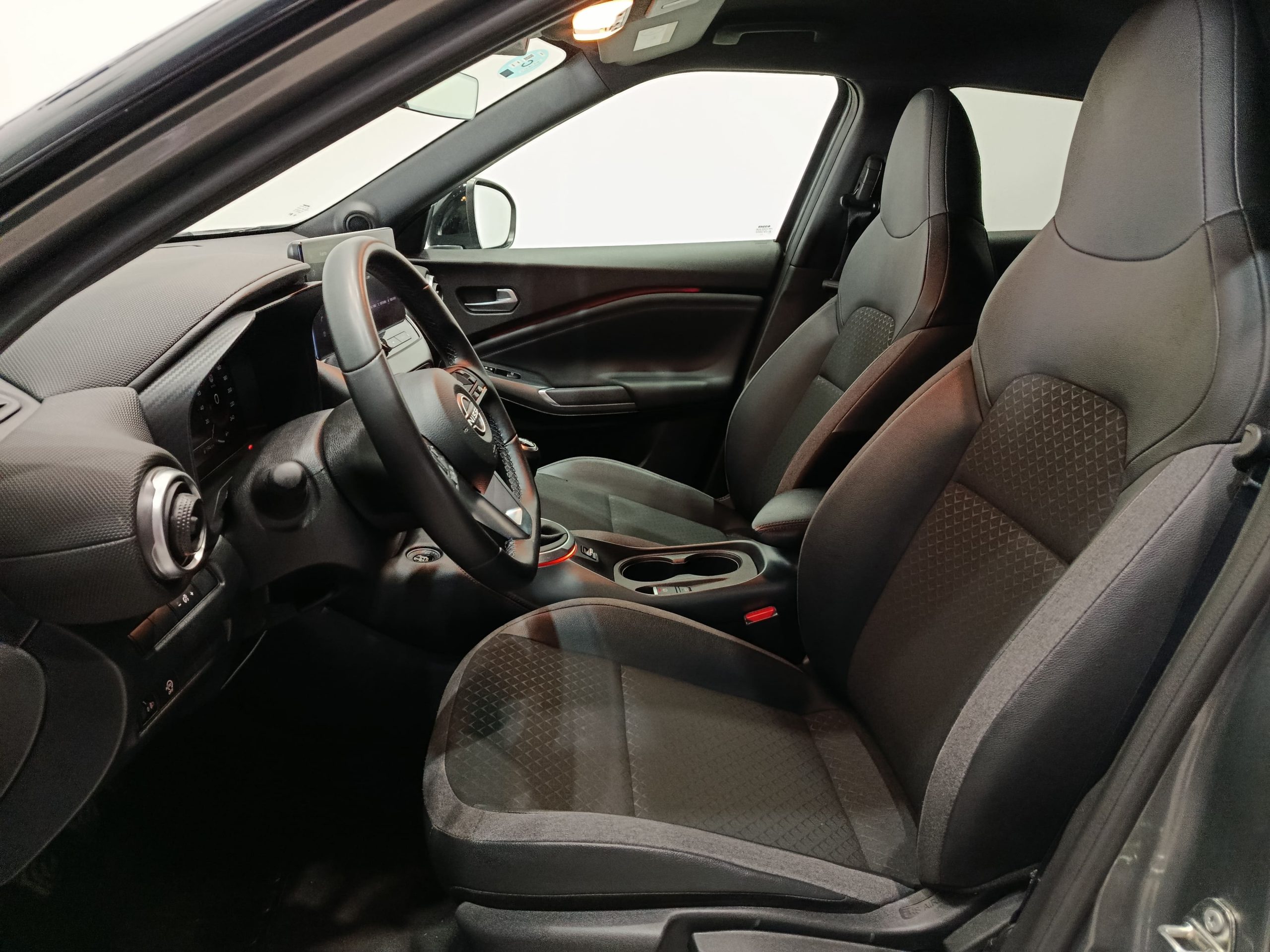 NISSAN JUKE 1.0 DIG-T 115CV N-CONNECTA S&S MT6 - Imagen 8