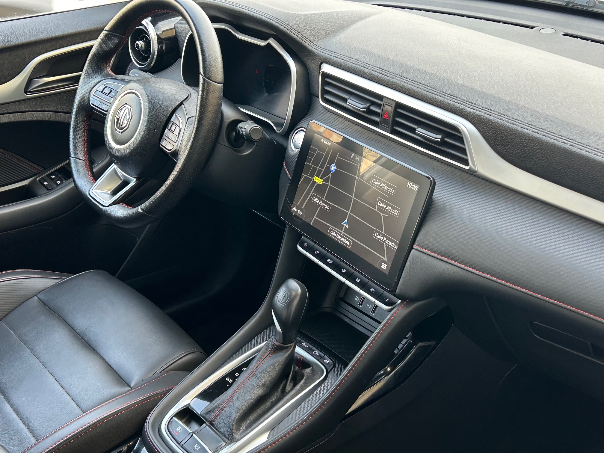 MG ZS 1.0T-GDI LUXURY AUTO 110cv - Imagen 8