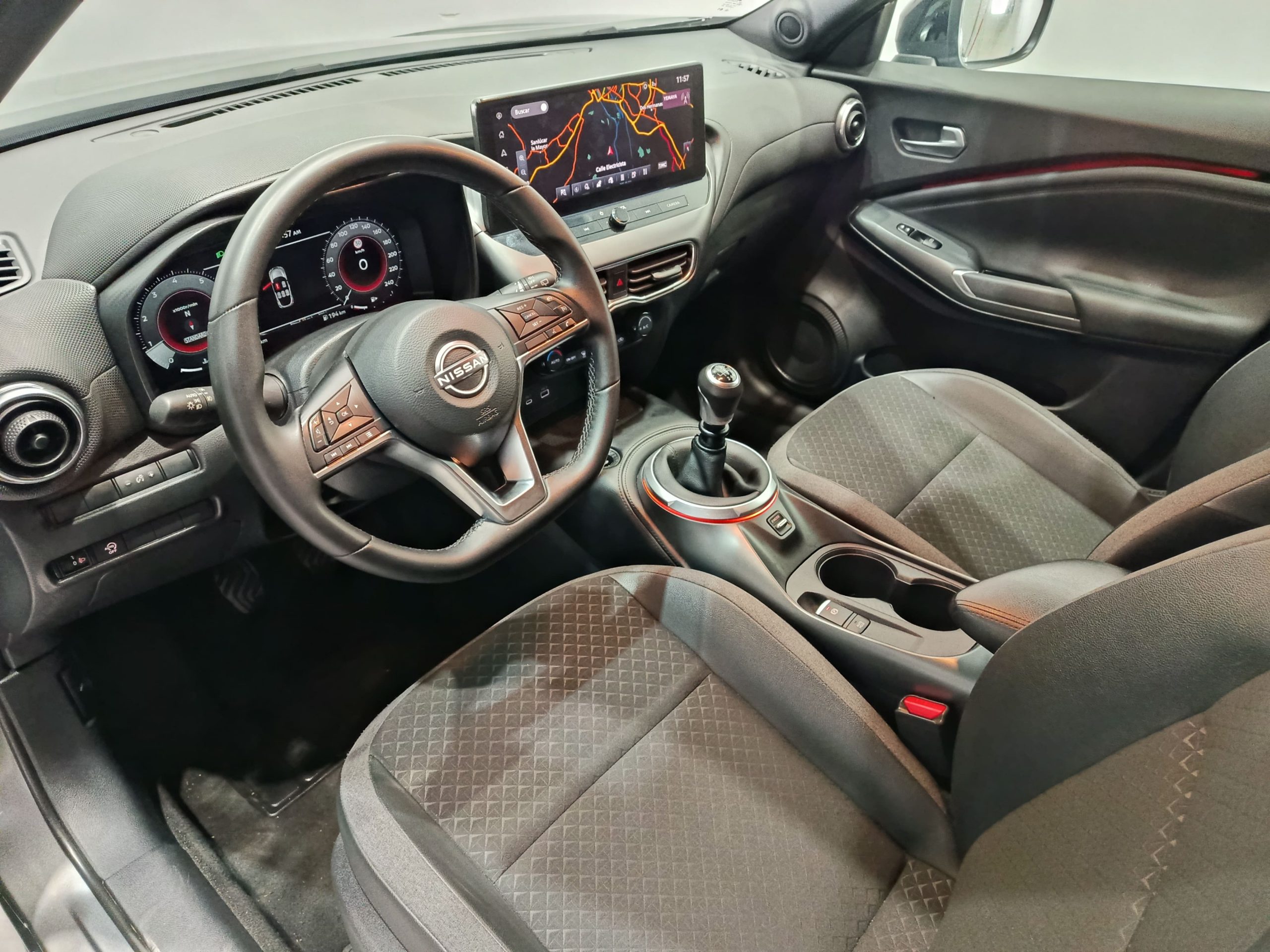 NISSAN JUKE 1.0 DIG-T 115CV N-CONNECTA S&S MT6 - Imagen 9