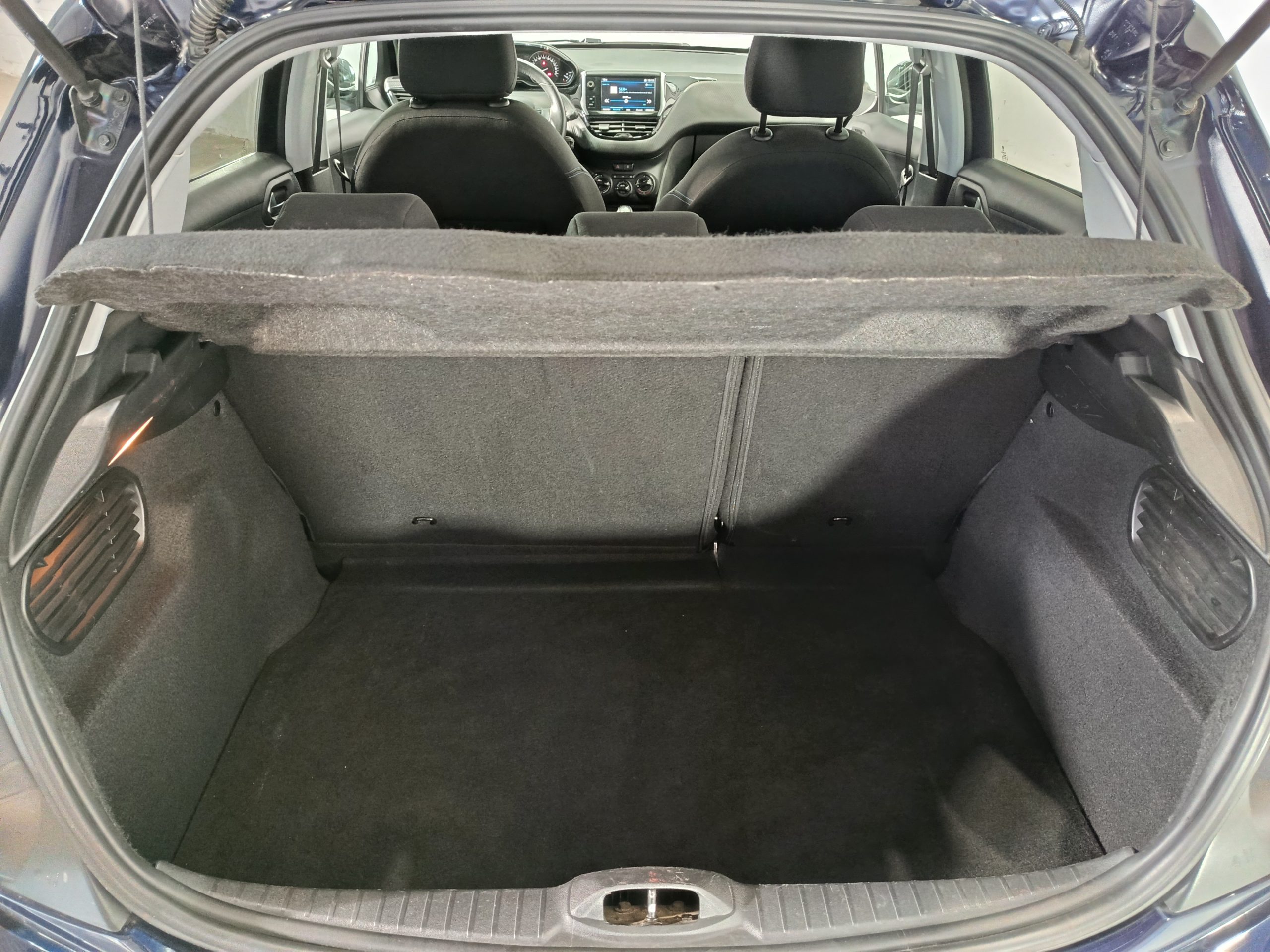 PEUGEOT 208 1.2 STYLE 82CV - Imagen 11