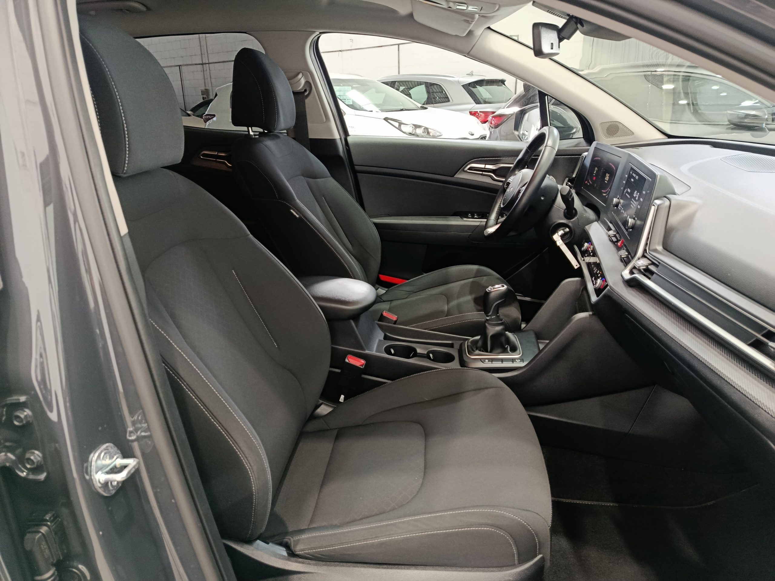 KIA SPORTAGE 1.6T-GDI 150CV CONCEPT 4X2 S&S MT6 - Imagen 13
