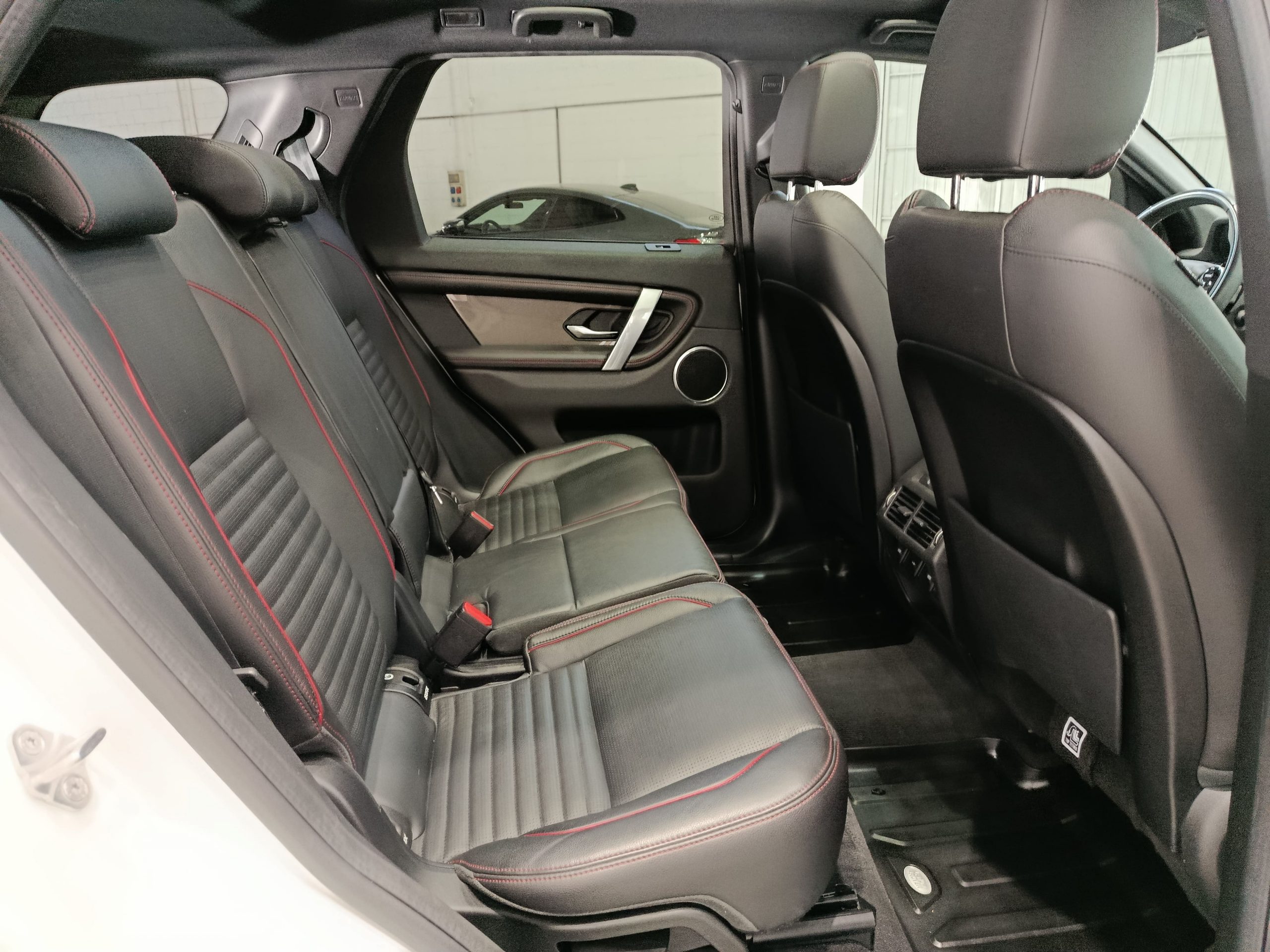 LAND ROVER DISCOVERY SPORT R-DYNAMIC S 2.0TD4 180CV MHEV AWD 7PAX AT9 - Imagen 13