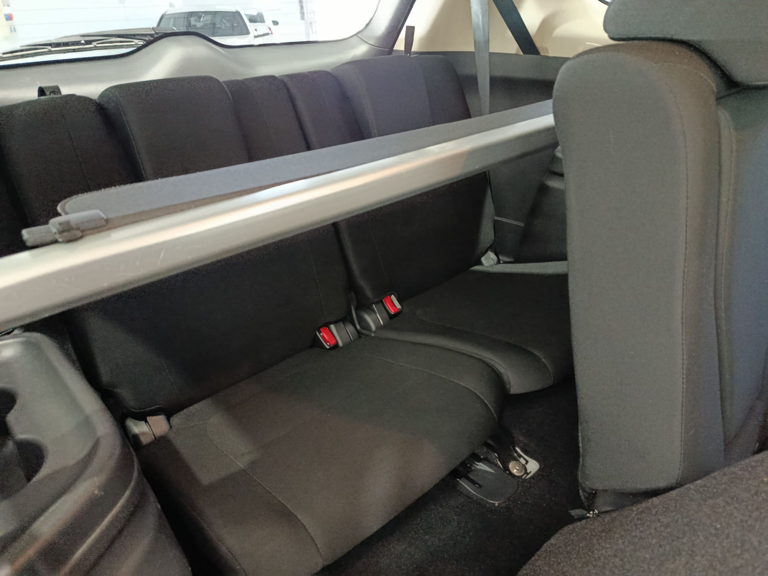 MITSUBISHI OUTLANDER 2.2d 4X4 AUTO MOTION 7 PLAZAS 150CV - Imagen 13
