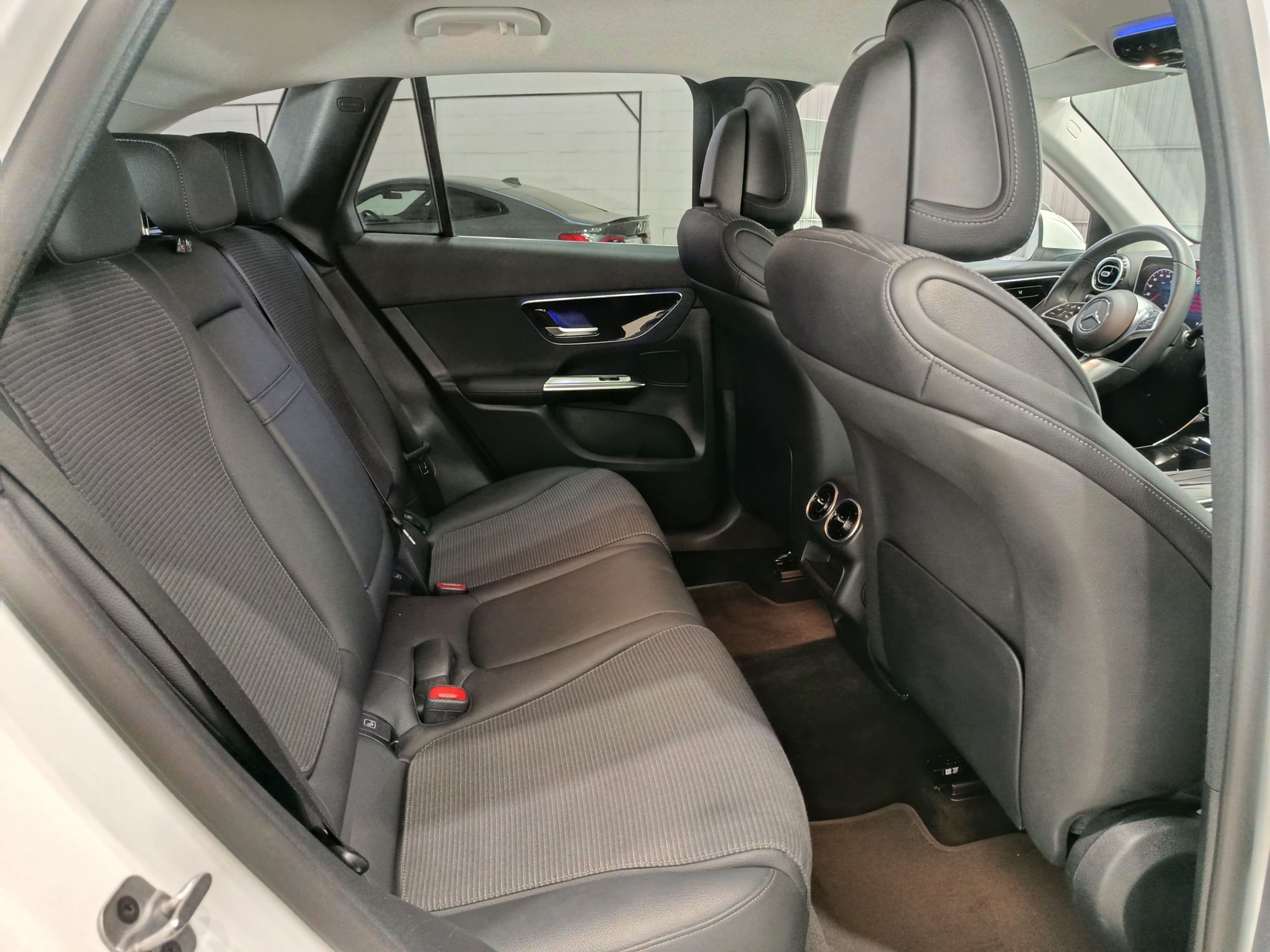 MERCEDES GLC220D 4-MATIC AVANGARDE 195CV 9G-DCT - Imagen 14