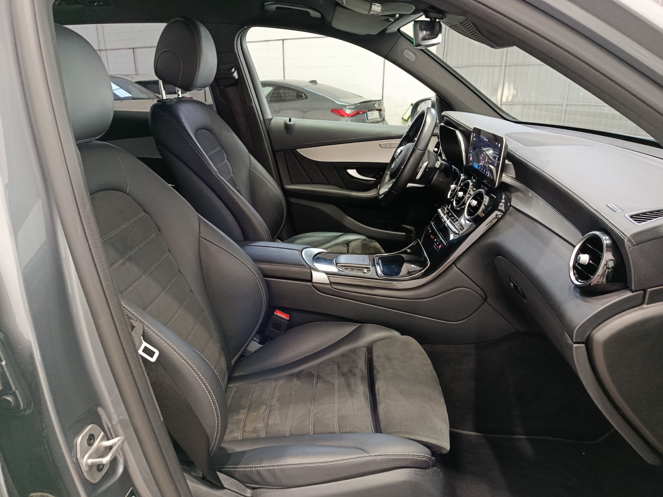 MERCEDES GLC 300DE AMG-LINE 4-MATIC 306CV 9G-DCT - Imagen 14