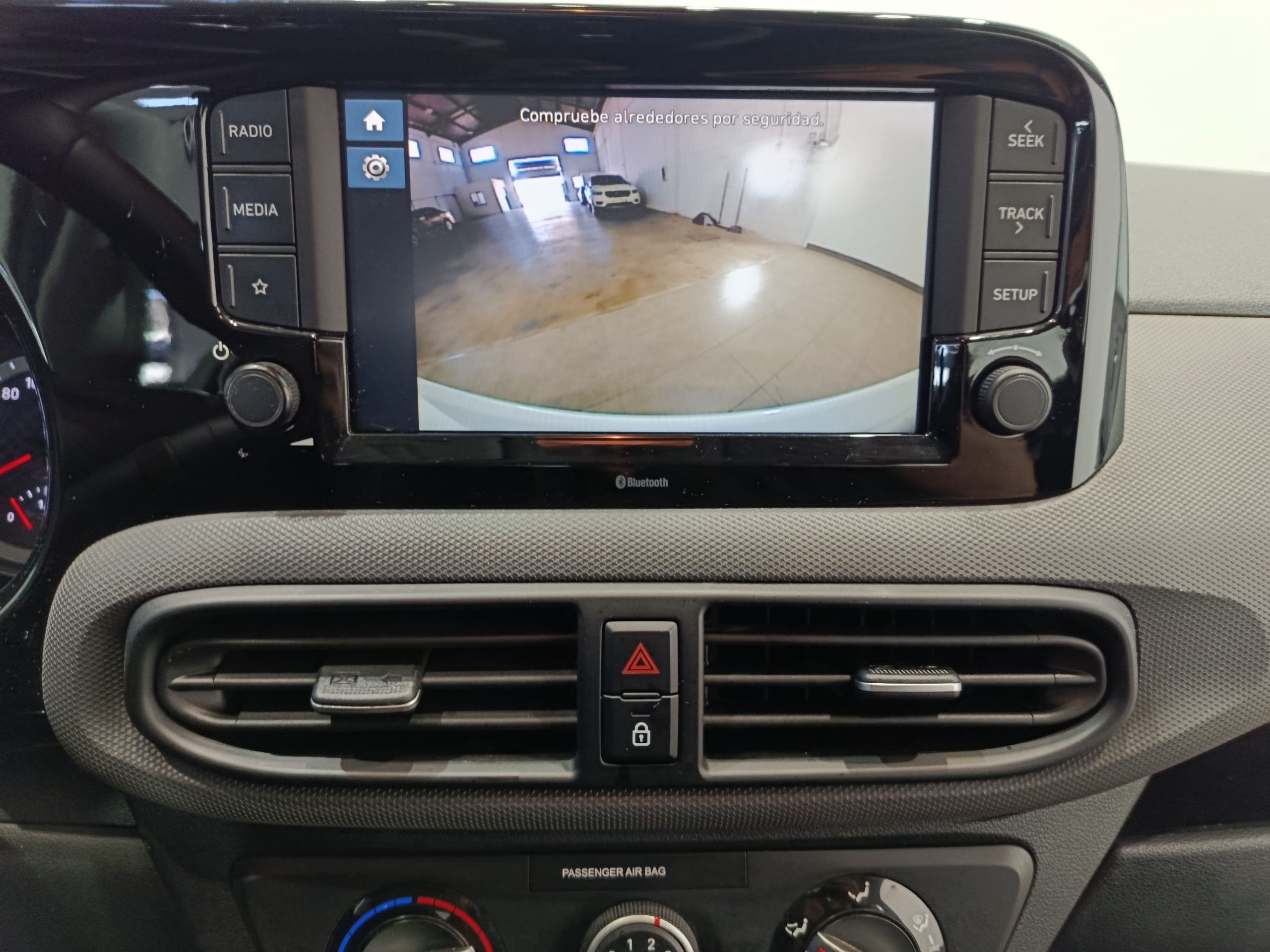 HYUNDAI i10 1.0 KLASS 67cv - Imagen 15