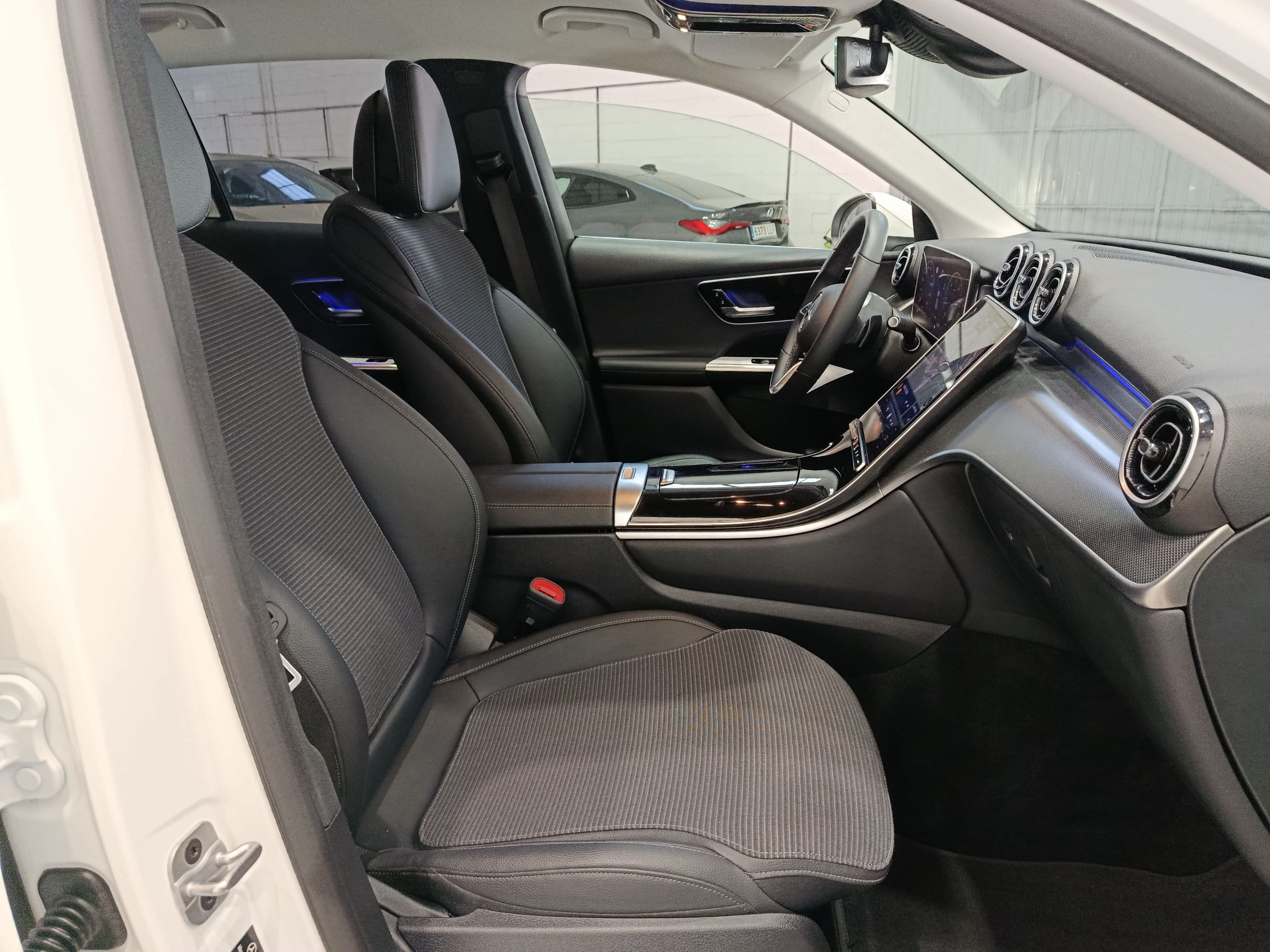 MERCEDES GLC220D 4-MATIC AVANGARDE 195CV 9G-DCT - Imagen 15