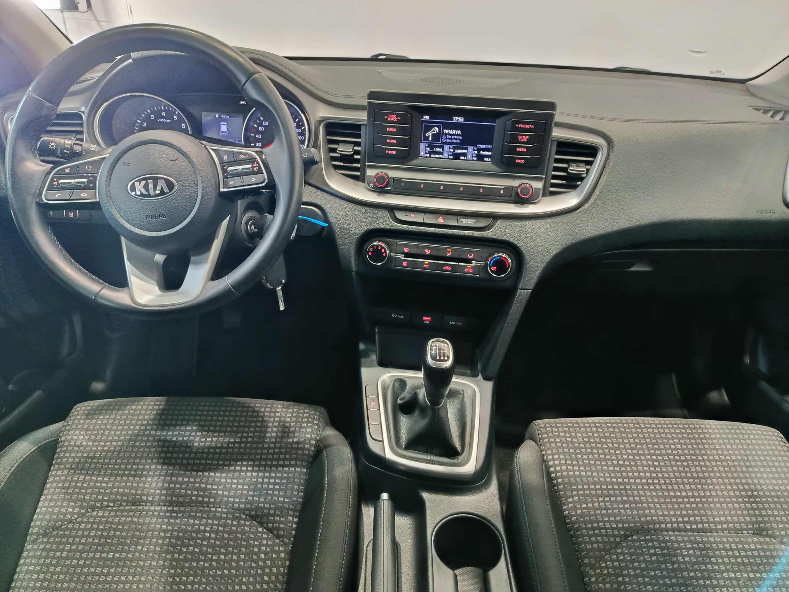 KIA CEED 1.0T-GDI 100CV CONCPT ECO-DYNAMICS S&S MT6 - Imagen 15