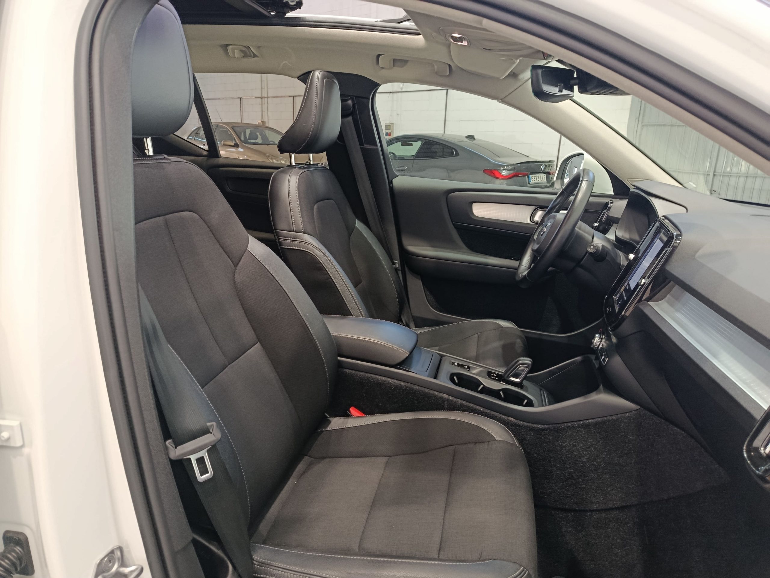 VOLVO XC40 2.0 D3 150CV MOMENTUM AUTO - Imagen 15