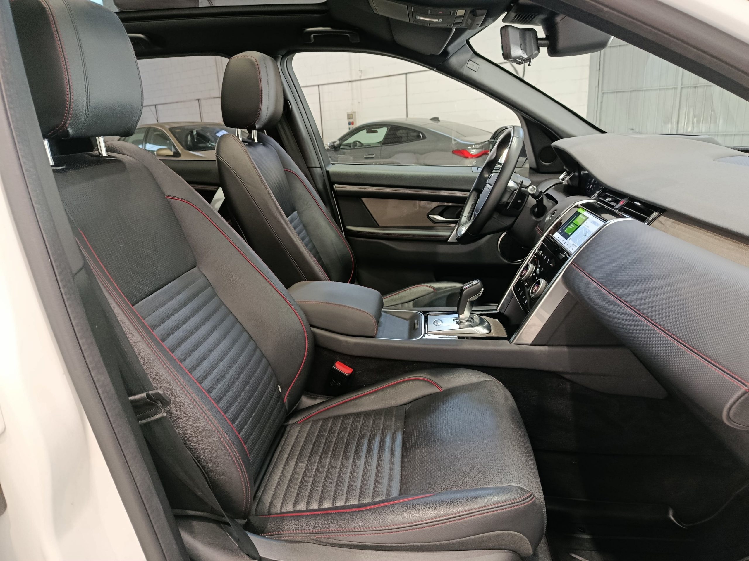 LAND ROVER DISCOVERY SPORT R-DYNAMIC S 2.0TD4 180CV MHEV AWD 7PAX AT9 - Imagen 16