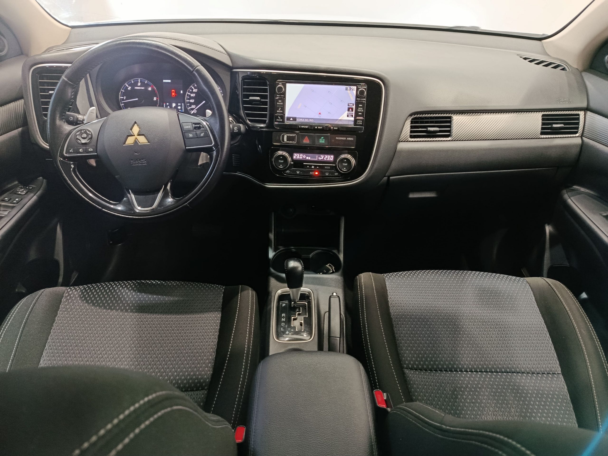MITSUBISHI OUTLANDER 2.2d 4X4 AUTO MOTION 7 PLAZAS 150CV - Imagen 16