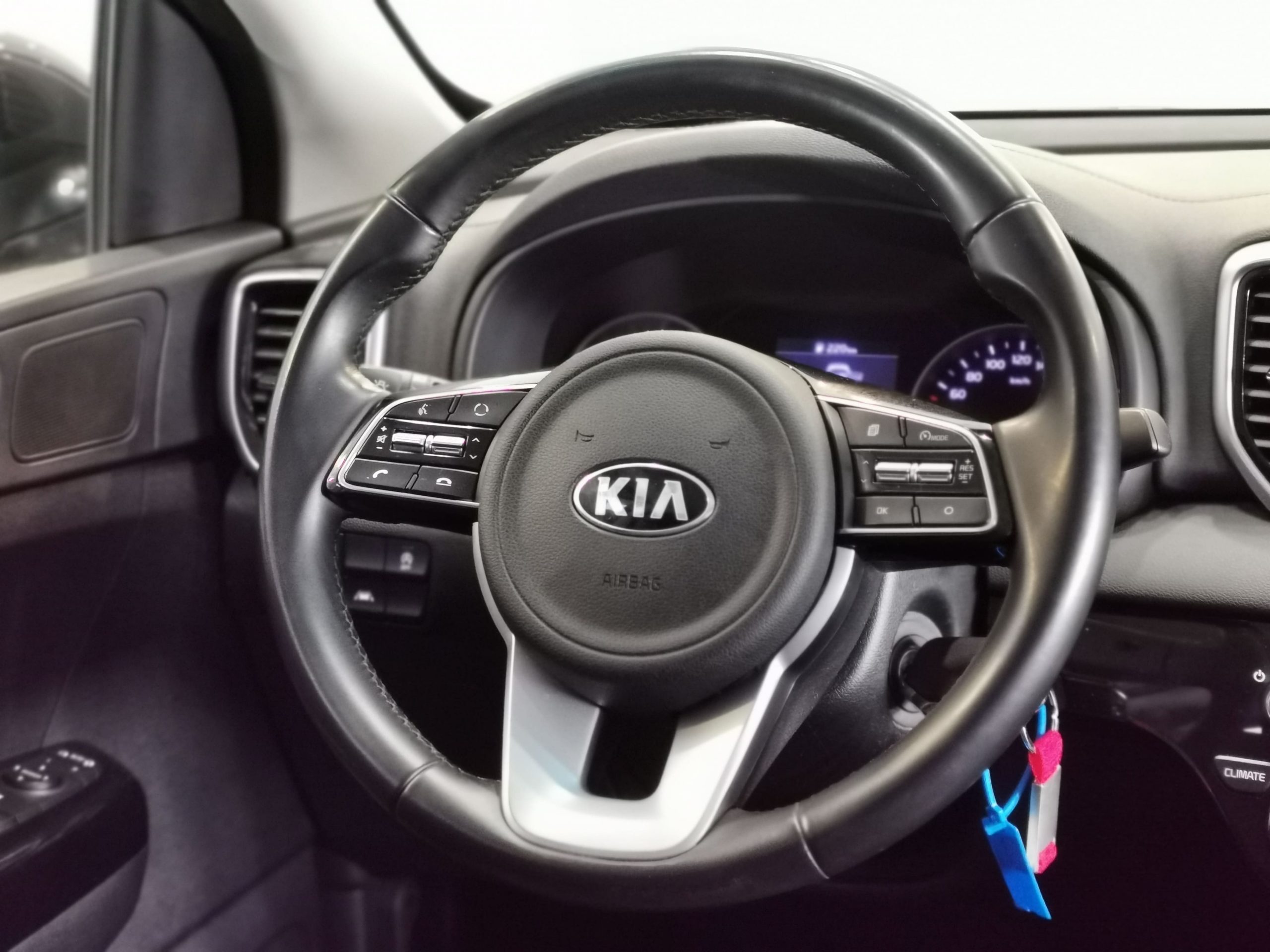 KIA SPORTAGE 1.6MHEV 136CV DRIVE S&S 4X2 MT6 - Imagen 17