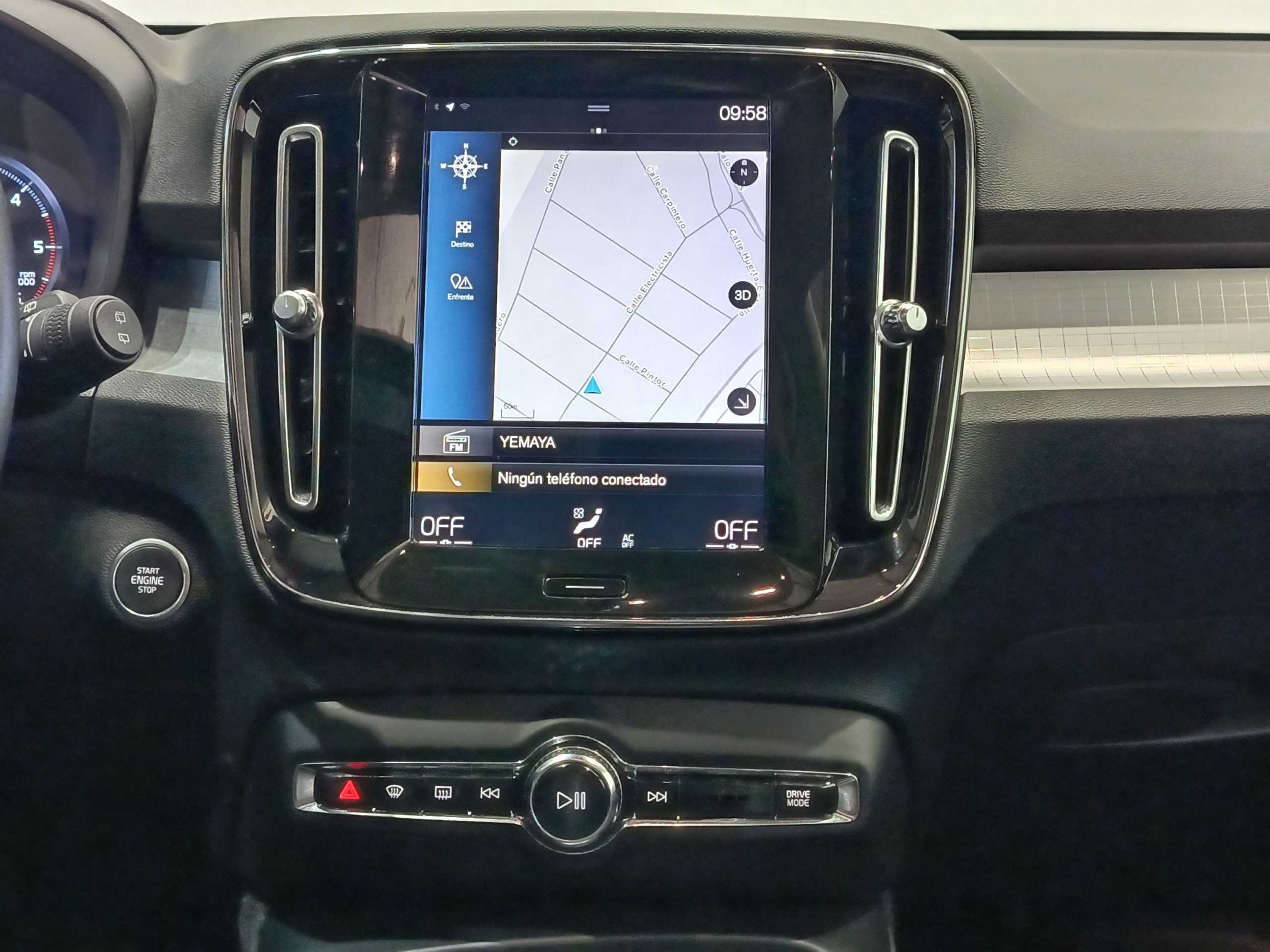 VOLVO XC40 2.0 D3 150CV MOMENTUM AUTO - Imagen 19