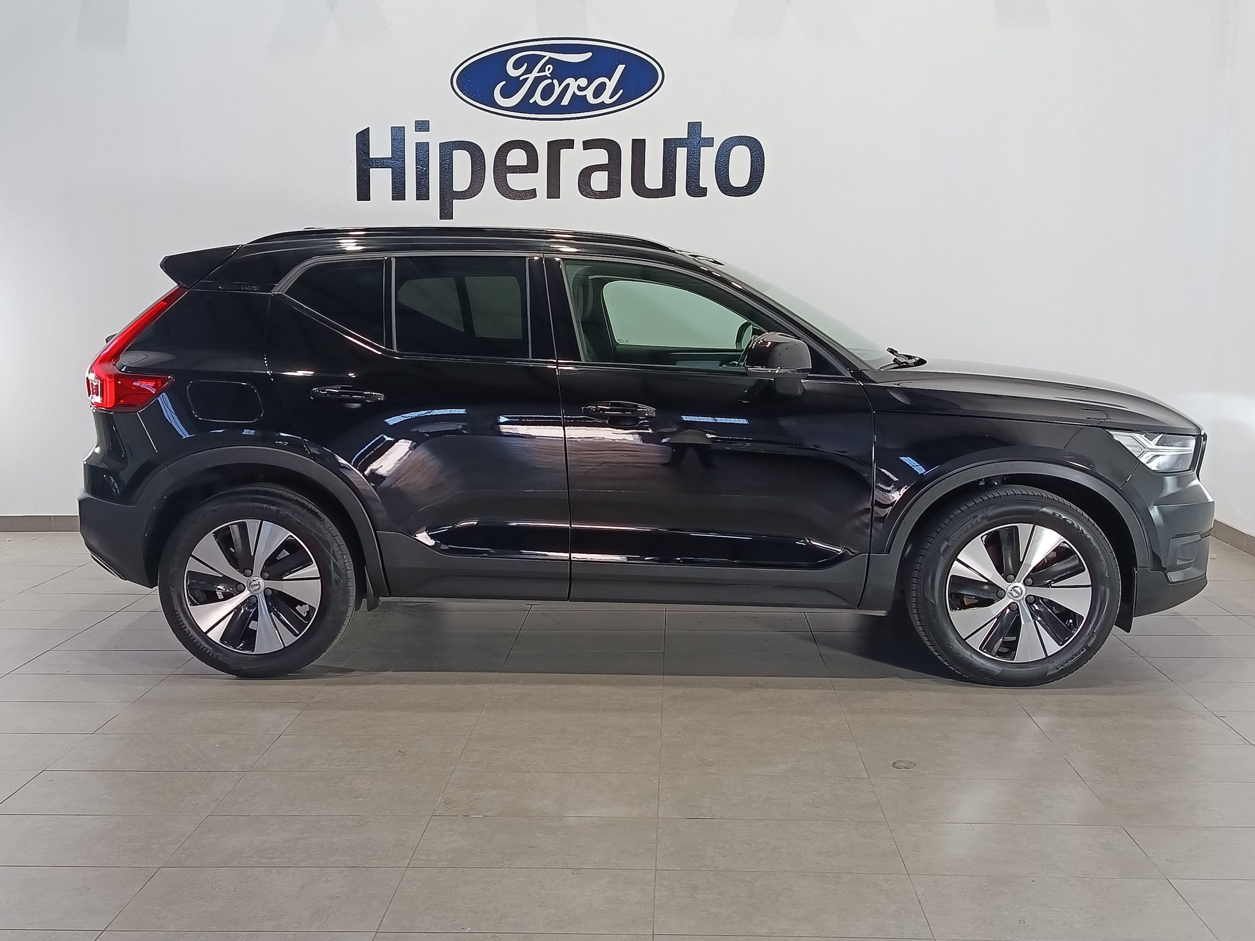 VOLVO XC40 R-DESING 1.5 T4 TWIN RECHARGE 211CV AUTO - Imagen 20
